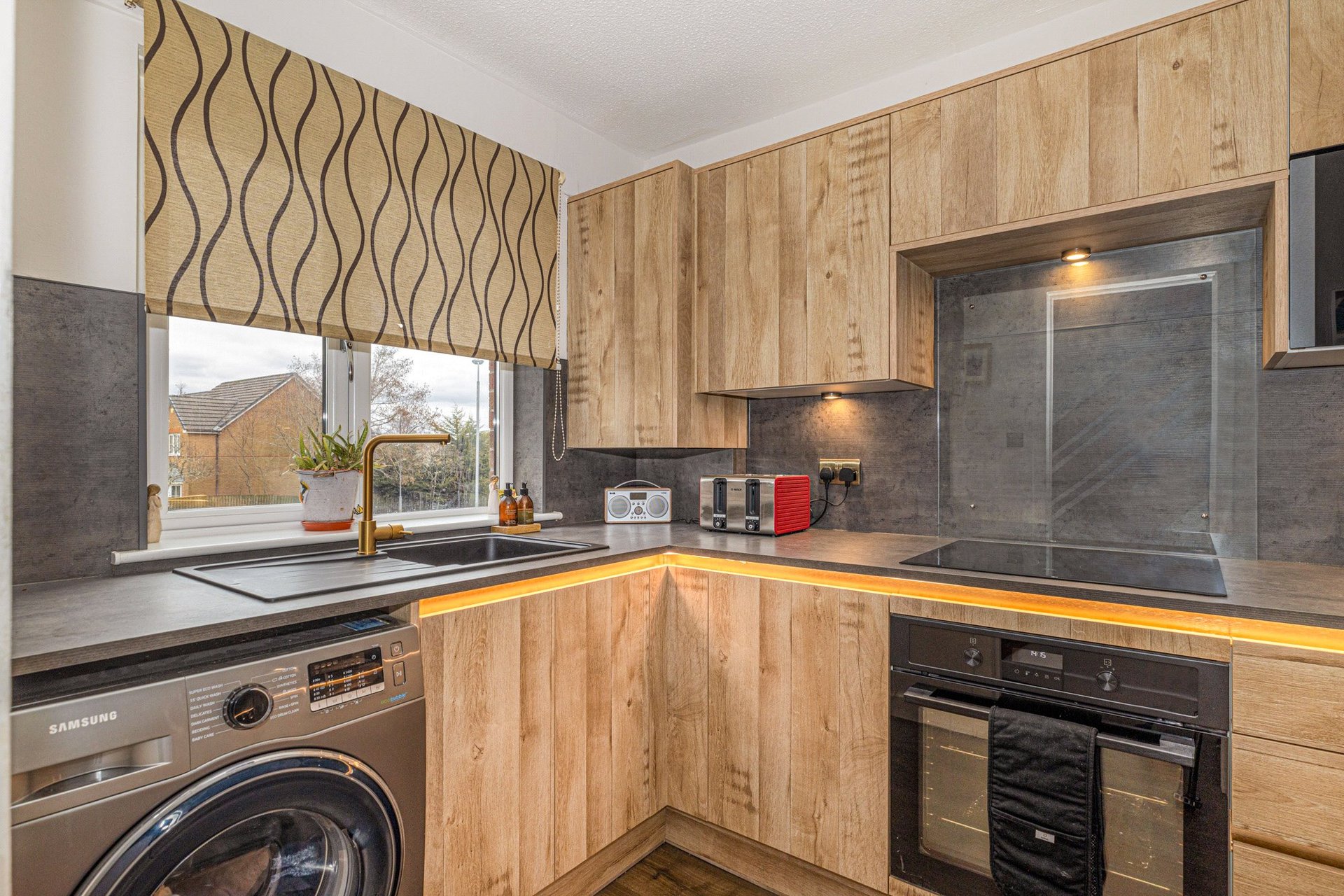 62 Castleview Drive, Paisley, Renfrewshire, PA2 8ED - Picture #7
