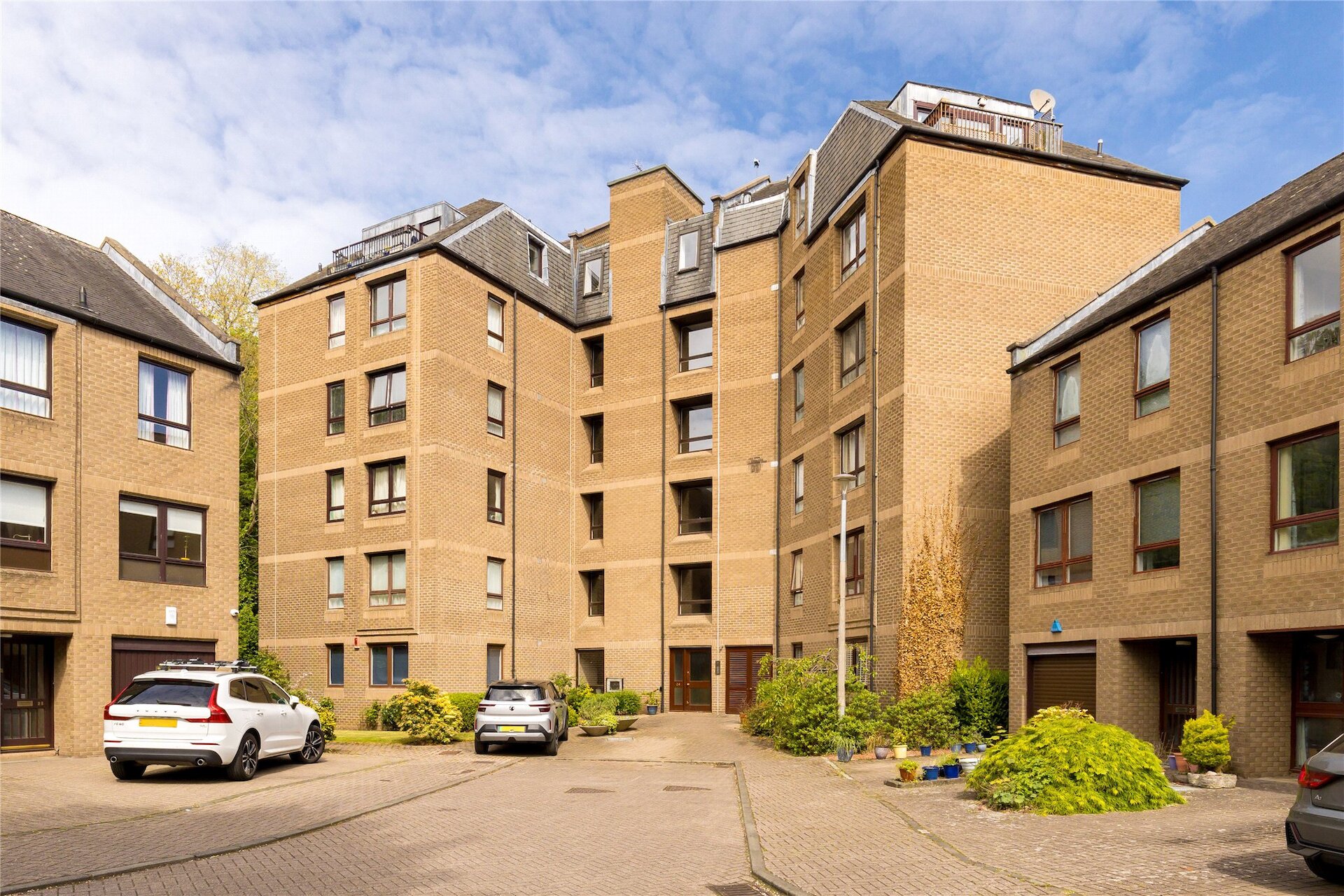 24/1 Sunbury Place, Edinburgh, Midlothian, EH4 3BY - Picture #1