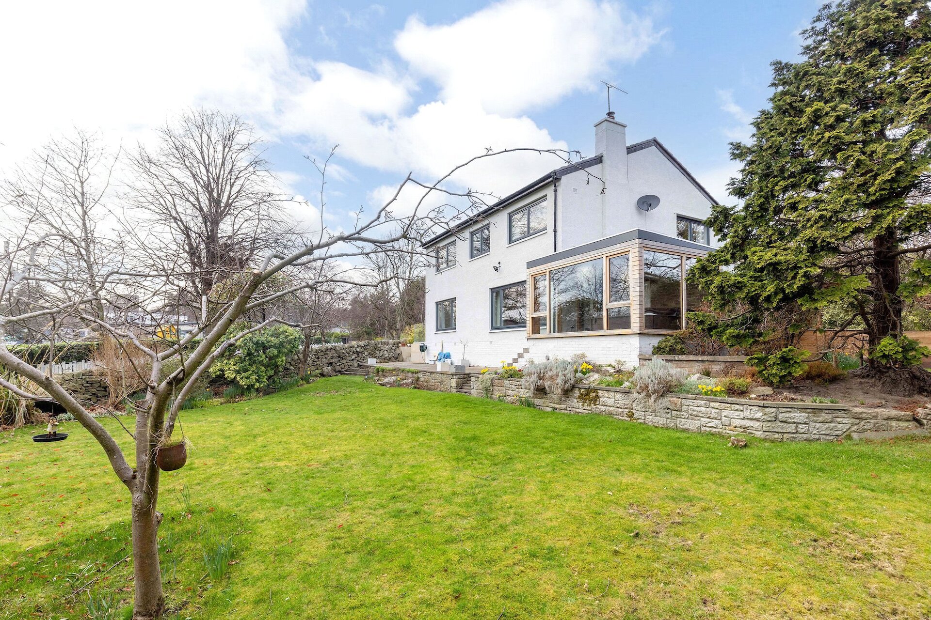 14 Ravelston House Park, Edinburgh, EH4 3LU - Picture #2