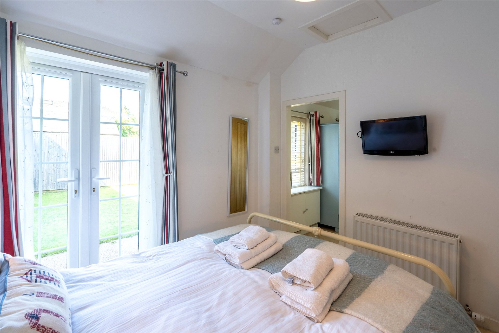 The Elms Villa and Garden Cottage, 14 Park Place, Elie, Fife, KY9 1DH - Picture #27