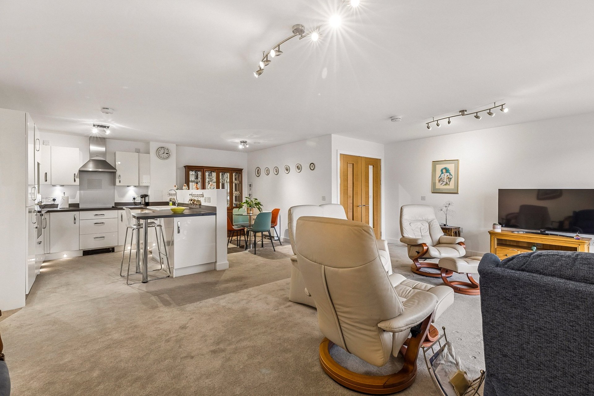 Flat 16, Westerly, 2 Canniesburn Drive, Bearsden, G61 1QS - Picture #10
