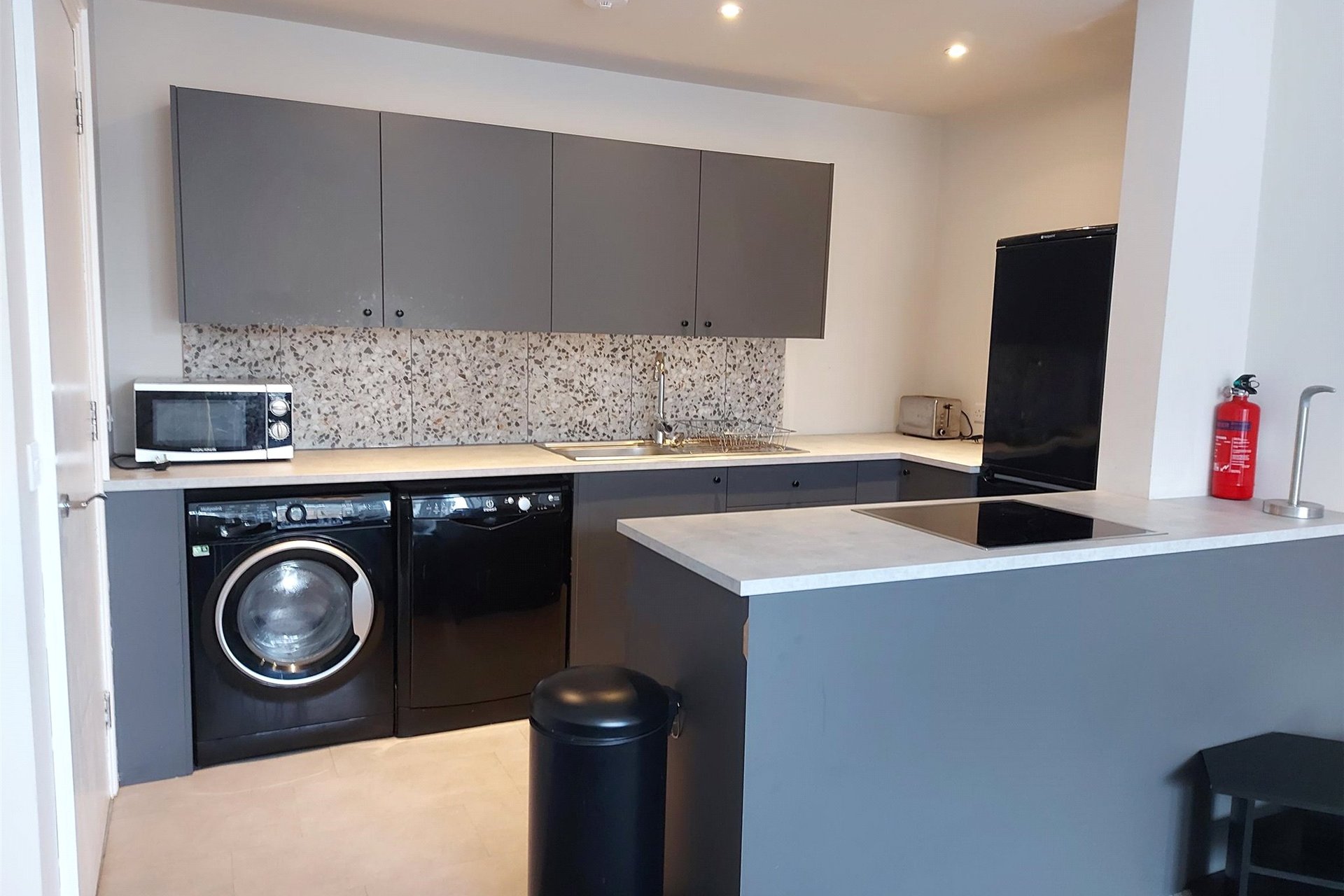 25/7 Roseneath Place, Edinburgh, Midlothian, EH9 1JD - Picture #2