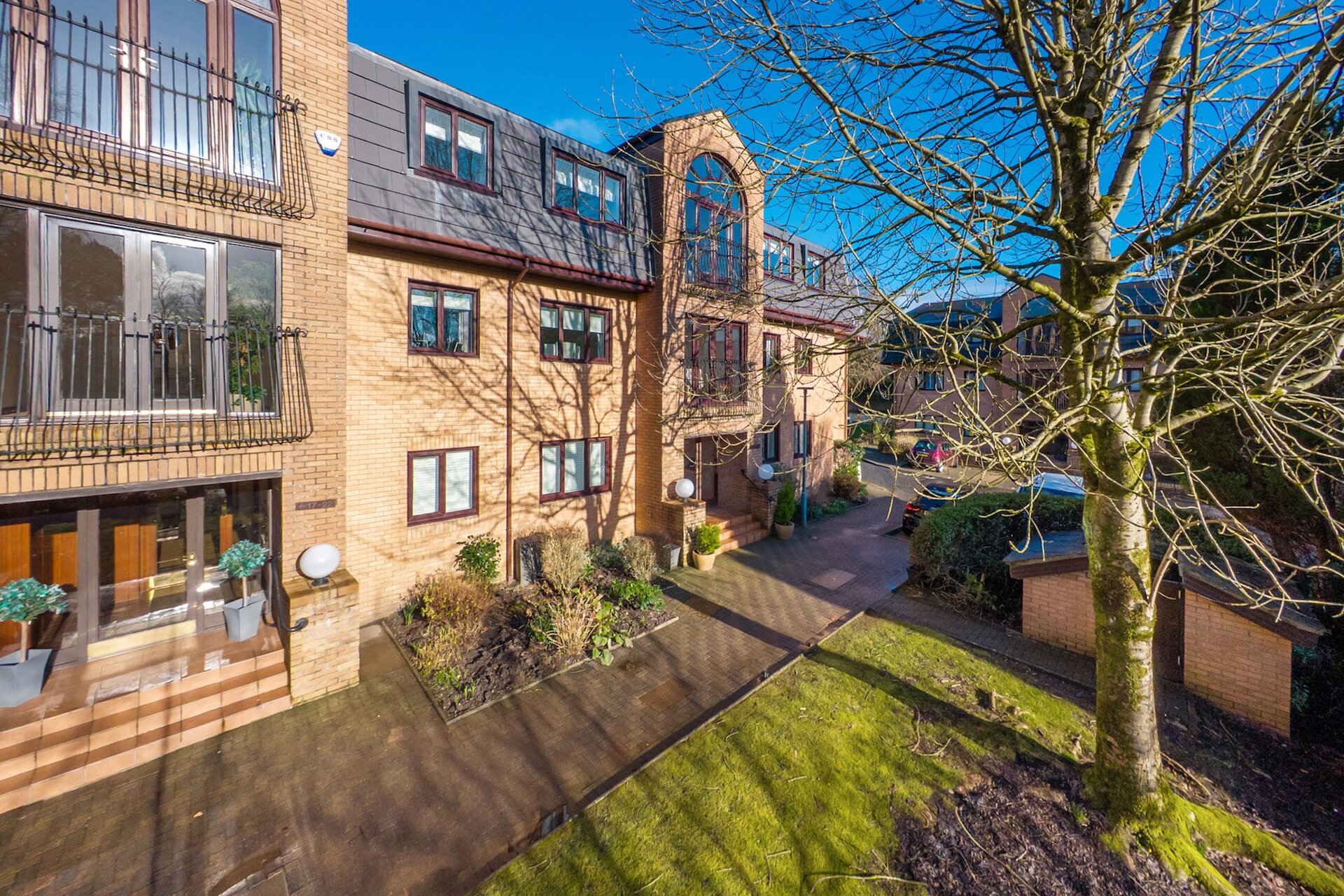 15 The Beeches, Ayr Road, Newton Mearns, Glasgow, G77 6AZ - Picture #1