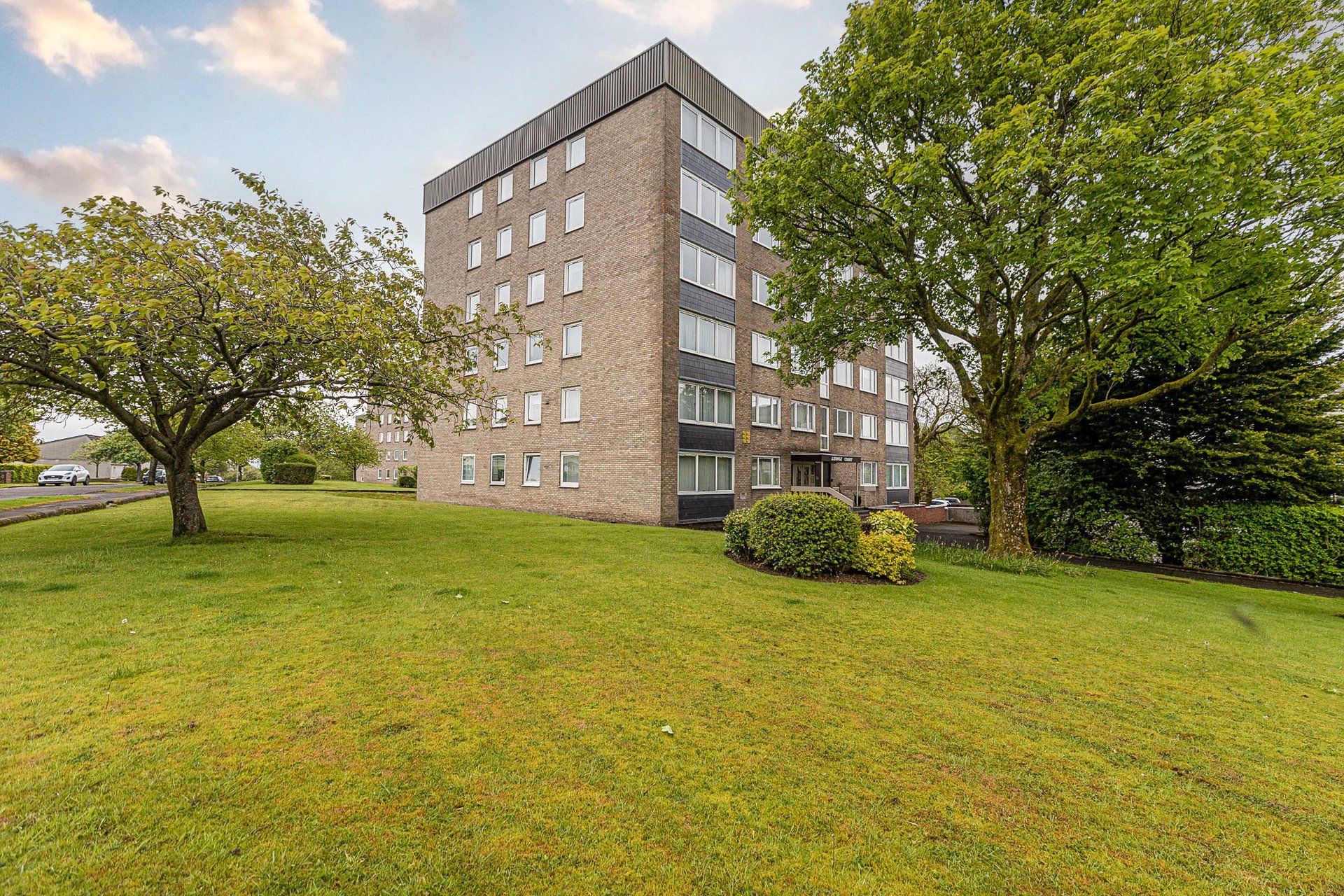 Flat 4A, Lennox Court, 14 Sutherland Avenue, Bearsden, G61 3JW - Picture #1