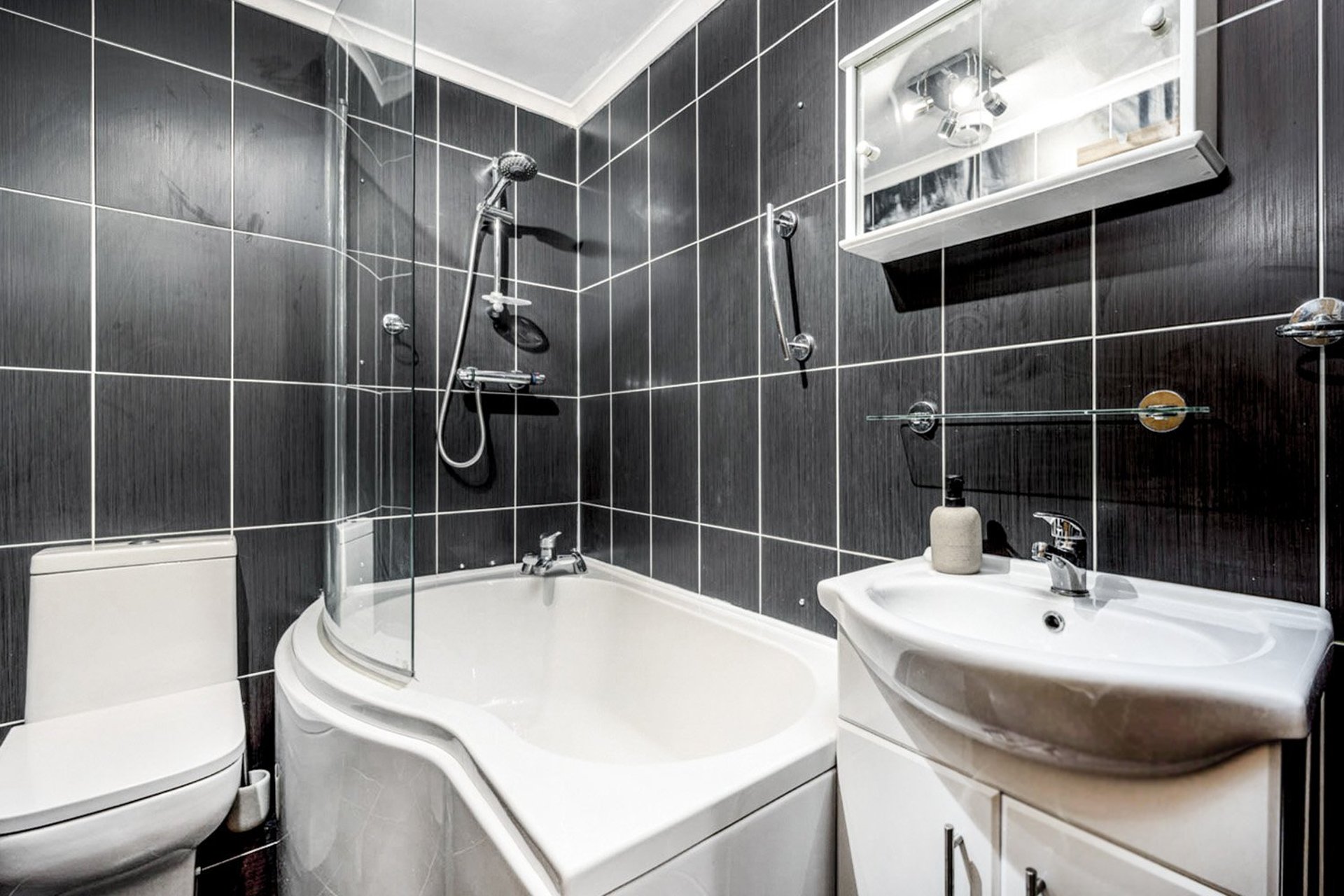 28 Buchanan Street, Milngavie, G62 8AN - Picture #11