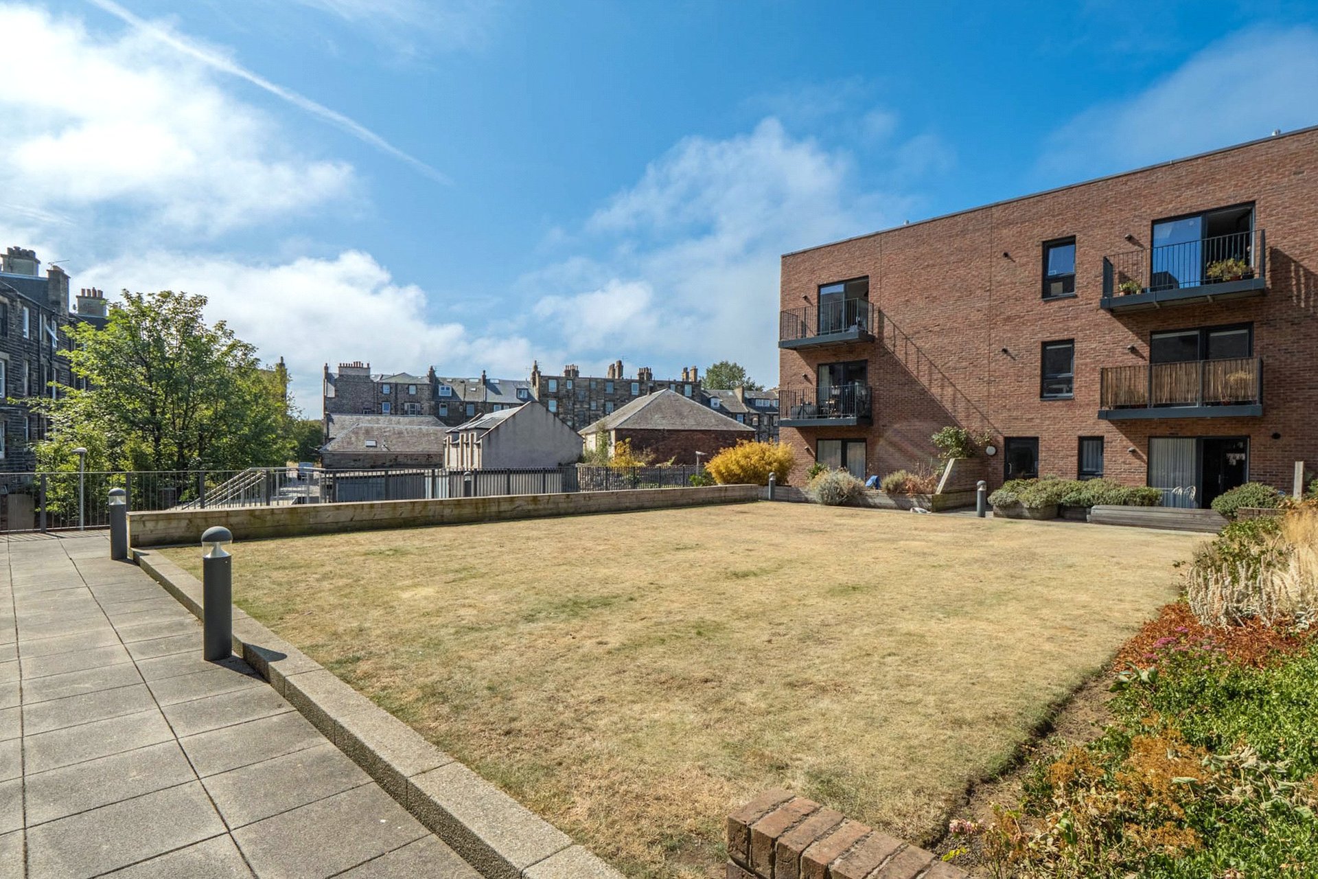 1/10 Chandler Crescent, Leith, Edinburgh, EH6 7AP - Picture #14