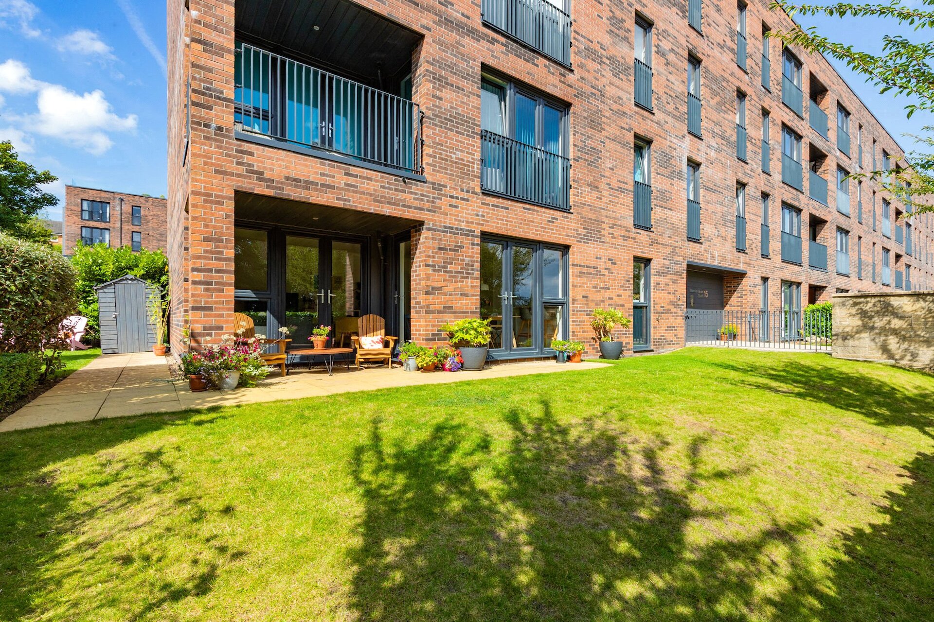 Flat 2, 15 Mansionhouse Court, Langside, Glasgow, G41 3DE - Picture #1