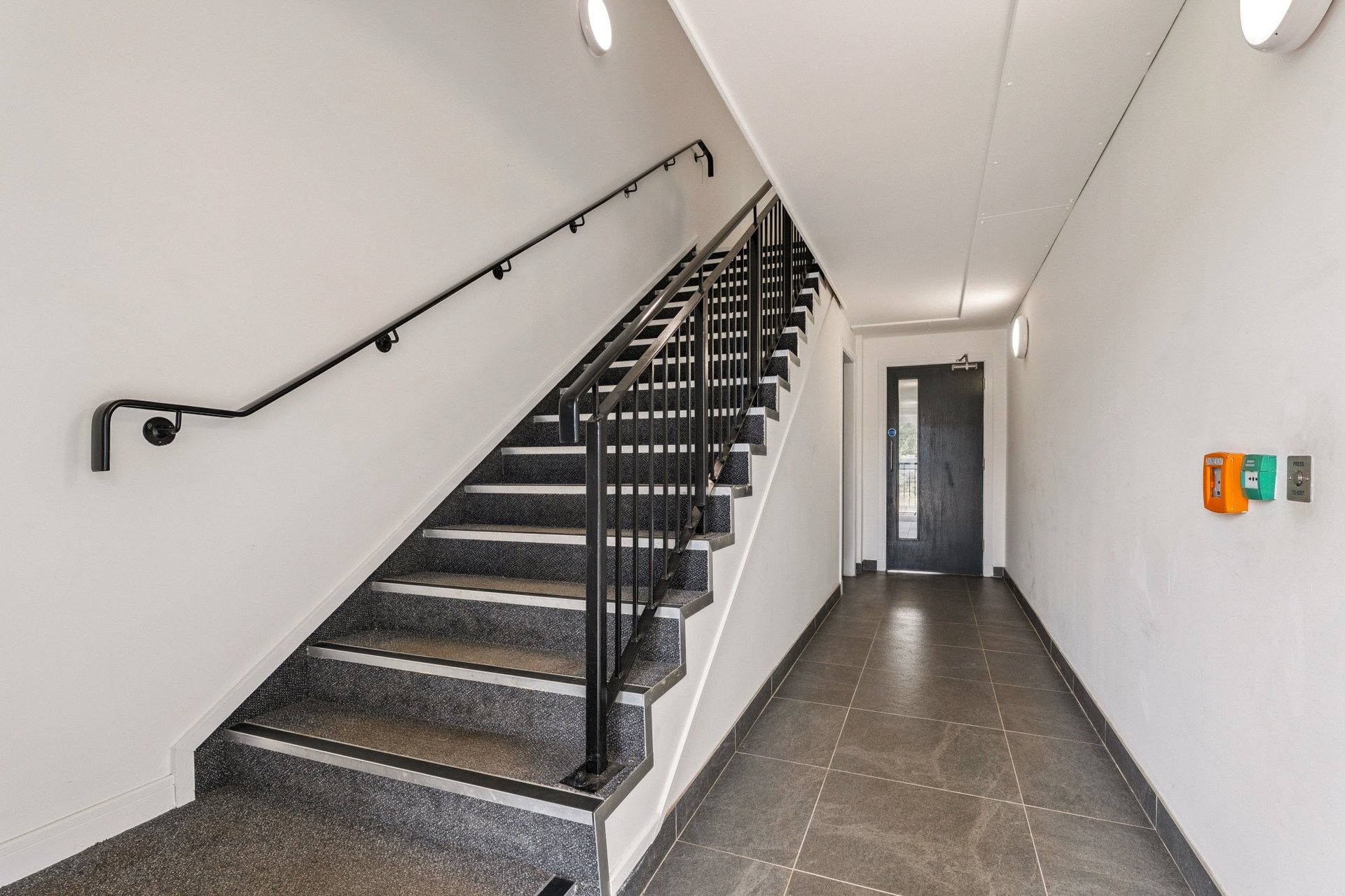 Flat 1/1, 233B, Thornliebank Road, Thornliebank, Glasgow, Glasgow City, G46 7RG - Picture #3