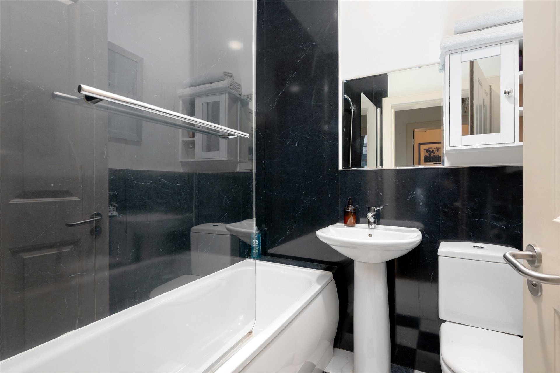 74 (2f1), George Street, New Town, Edinburgh, EH2 3BU - Picture #8