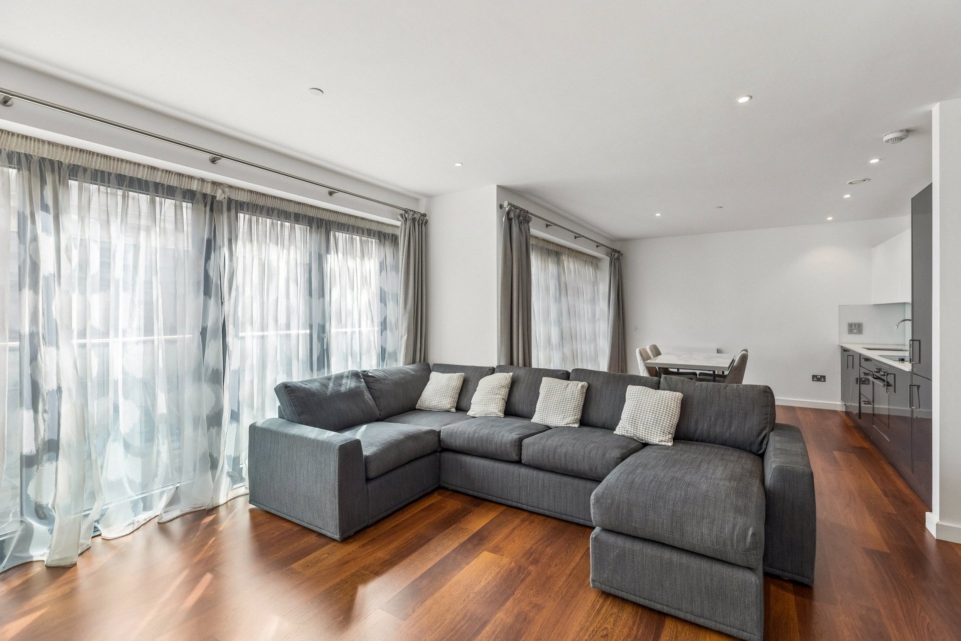 Flat 3/3, Buchanan Gardens, 7 Bath Street, Glasgow City, G2 1HS - Picture #2
