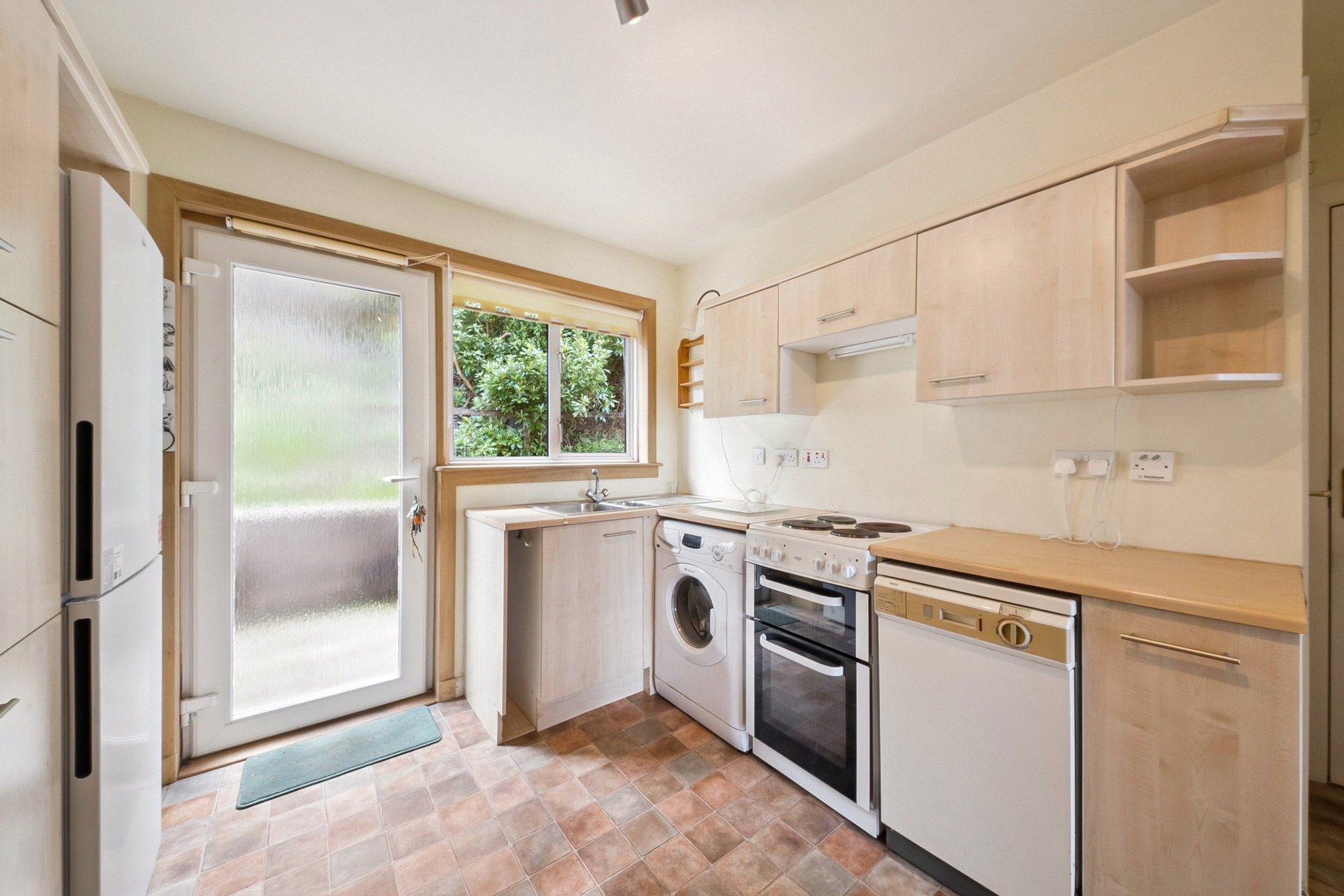 Windyedge, 15 Mealdarroch, Tarbert, Argyll and Bute, PA29 6YW - Picture #12