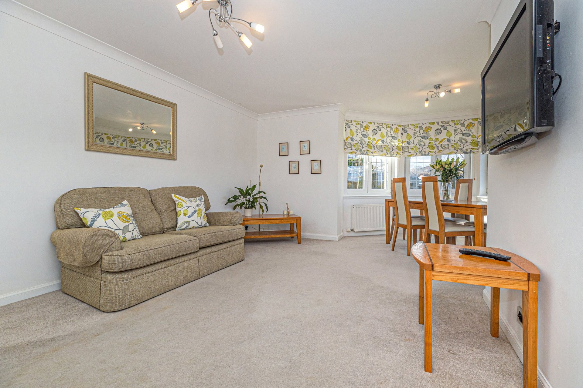 Flat G/2, 5 Abbotsford Gardens, Newton Mearns, Glasgow, East Renfrewshire, G77 6FJ - Picture #9