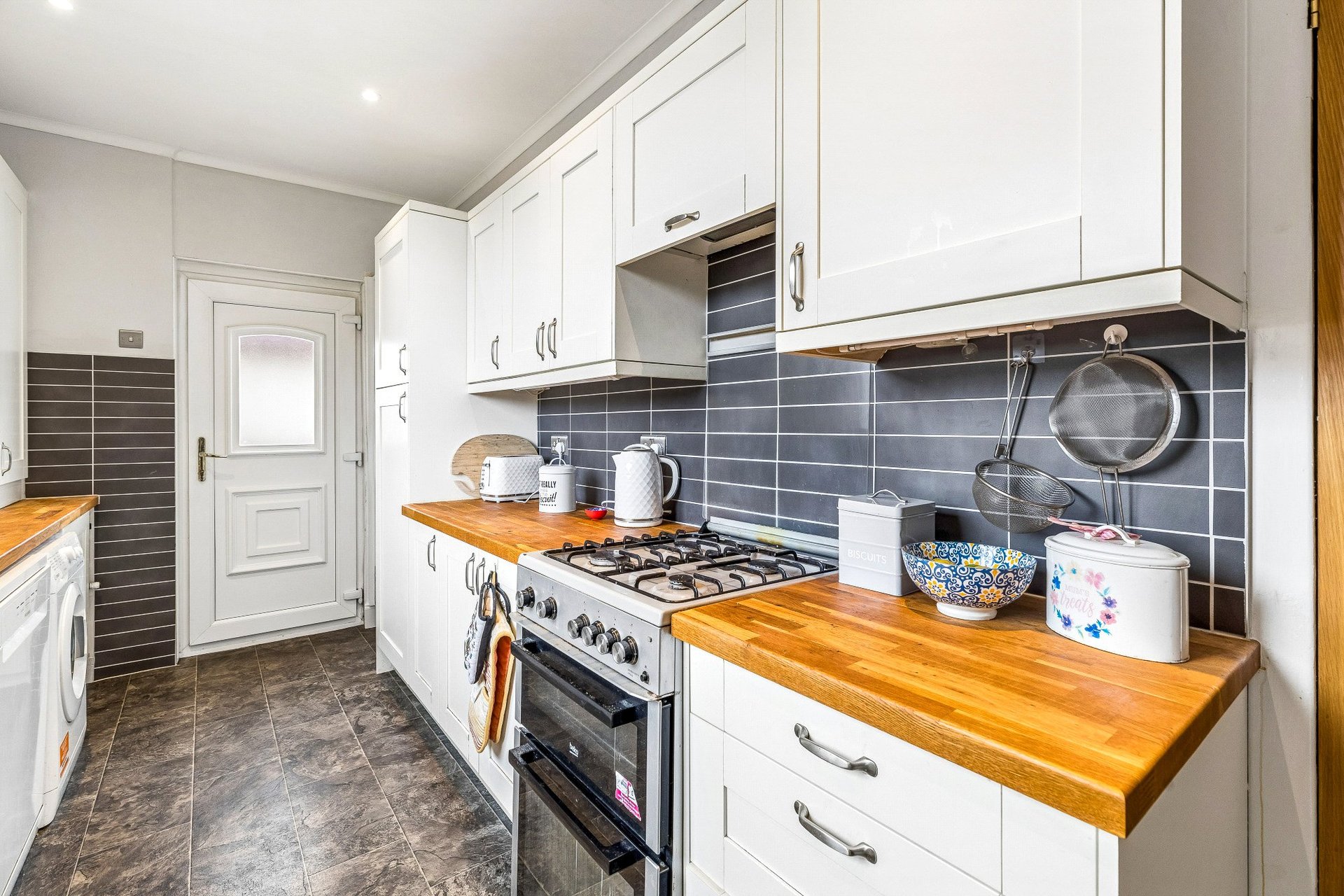 18 Benview Road, Clarkston, Glasgow, G76 7PS - Picture #7