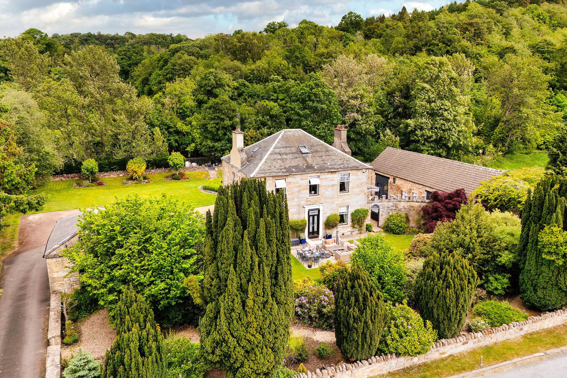 Clydegrove House, Clyde Grove, Crossford, Carluke, South Lanarkshire, ML8 5WN - Picture #1