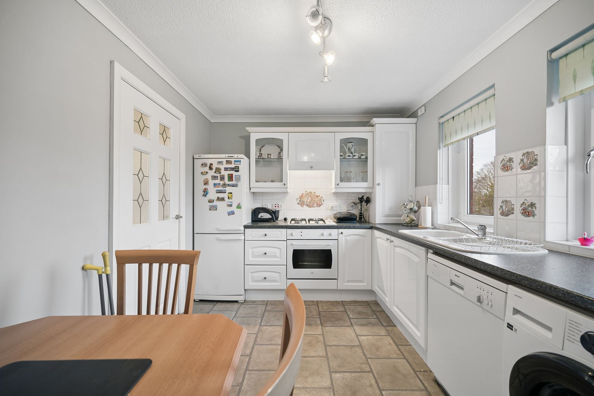 2/1, 8 Durward Court, Shawlands, Glasgow, G41 3RY - Picture #6