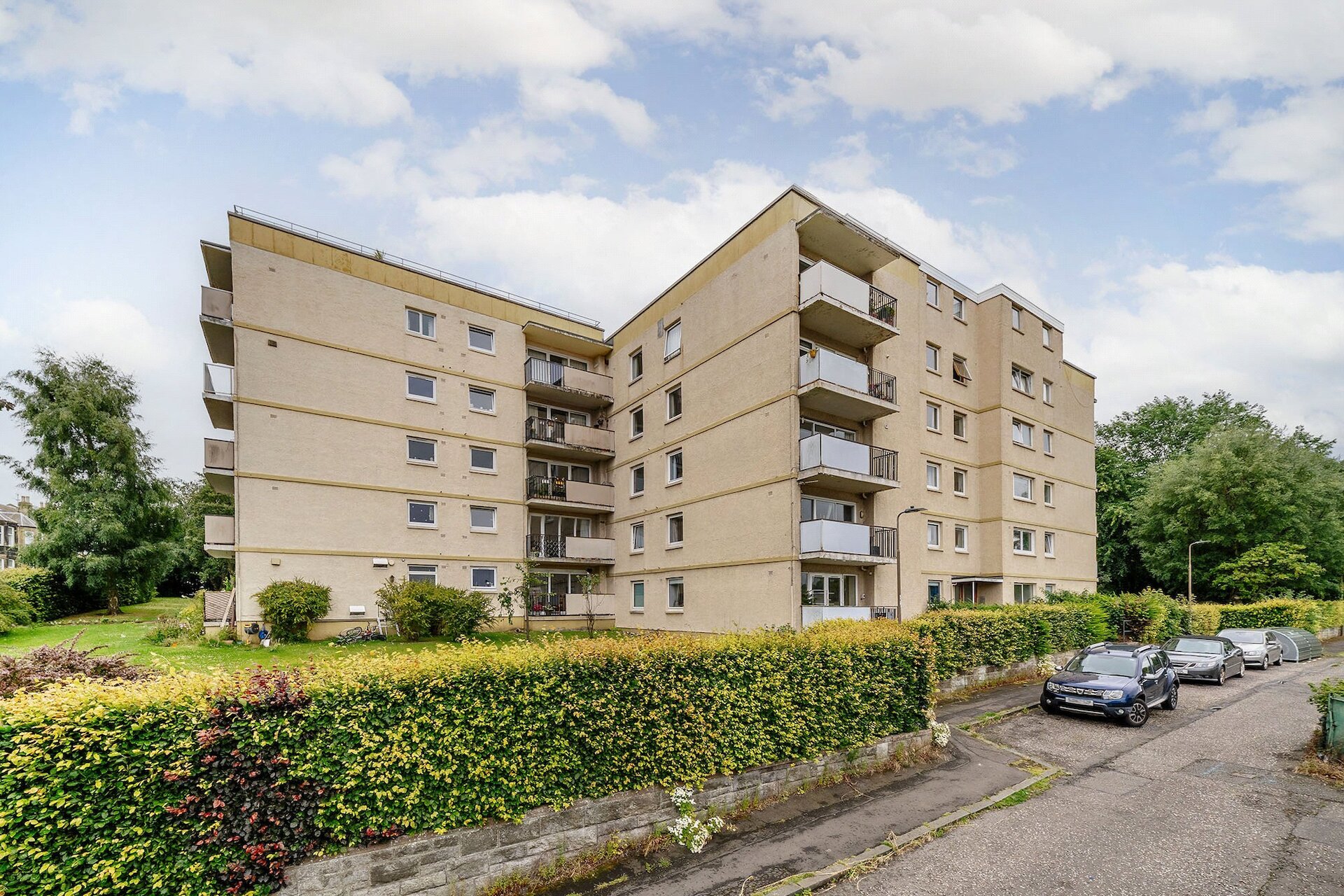 13 Queen's Park Court, Edinburgh, Midlothian, EH8 7DY - Picture #1