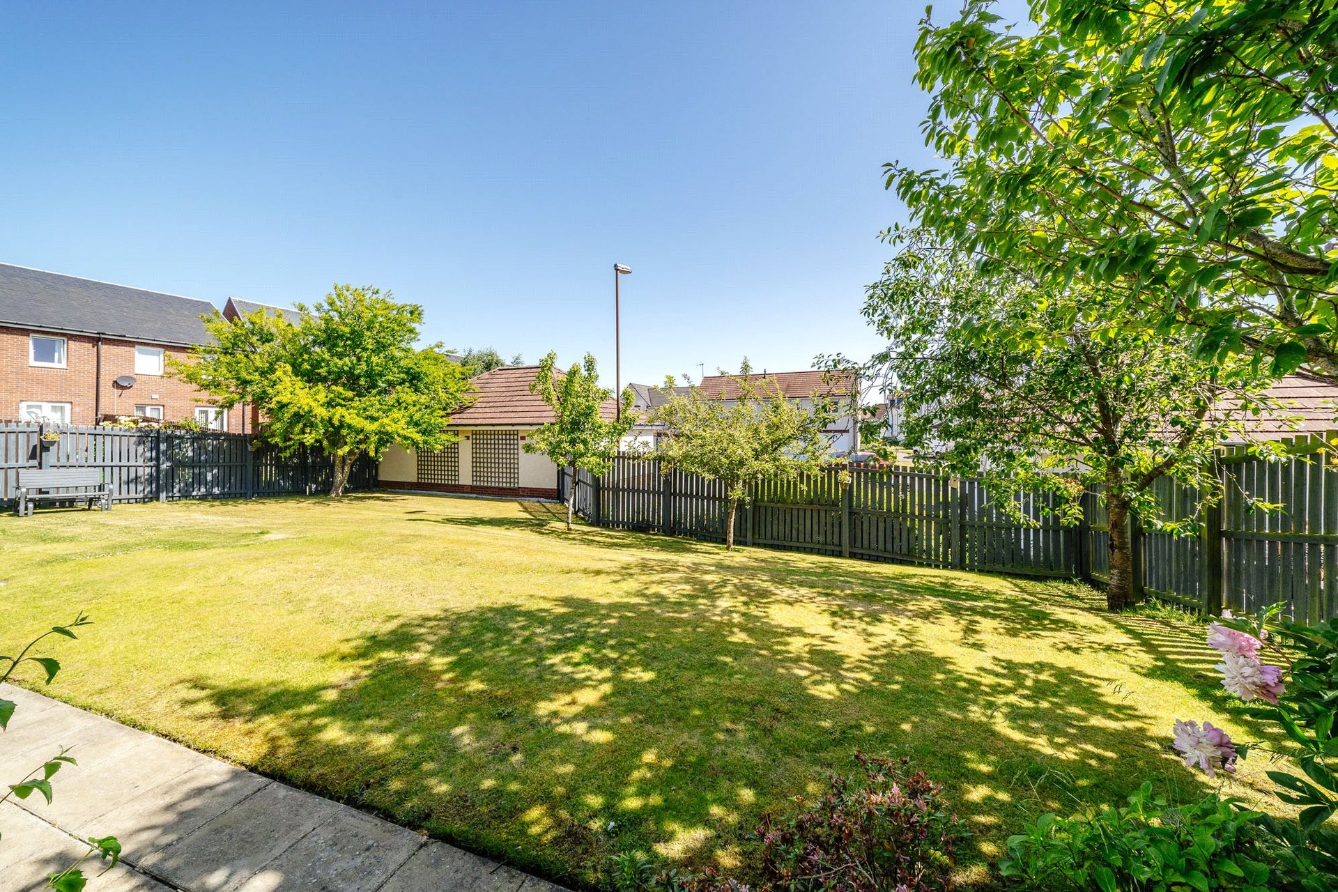 2 Burnbrae View, Bonnyrigg, EH19 3BZ - Picture #30