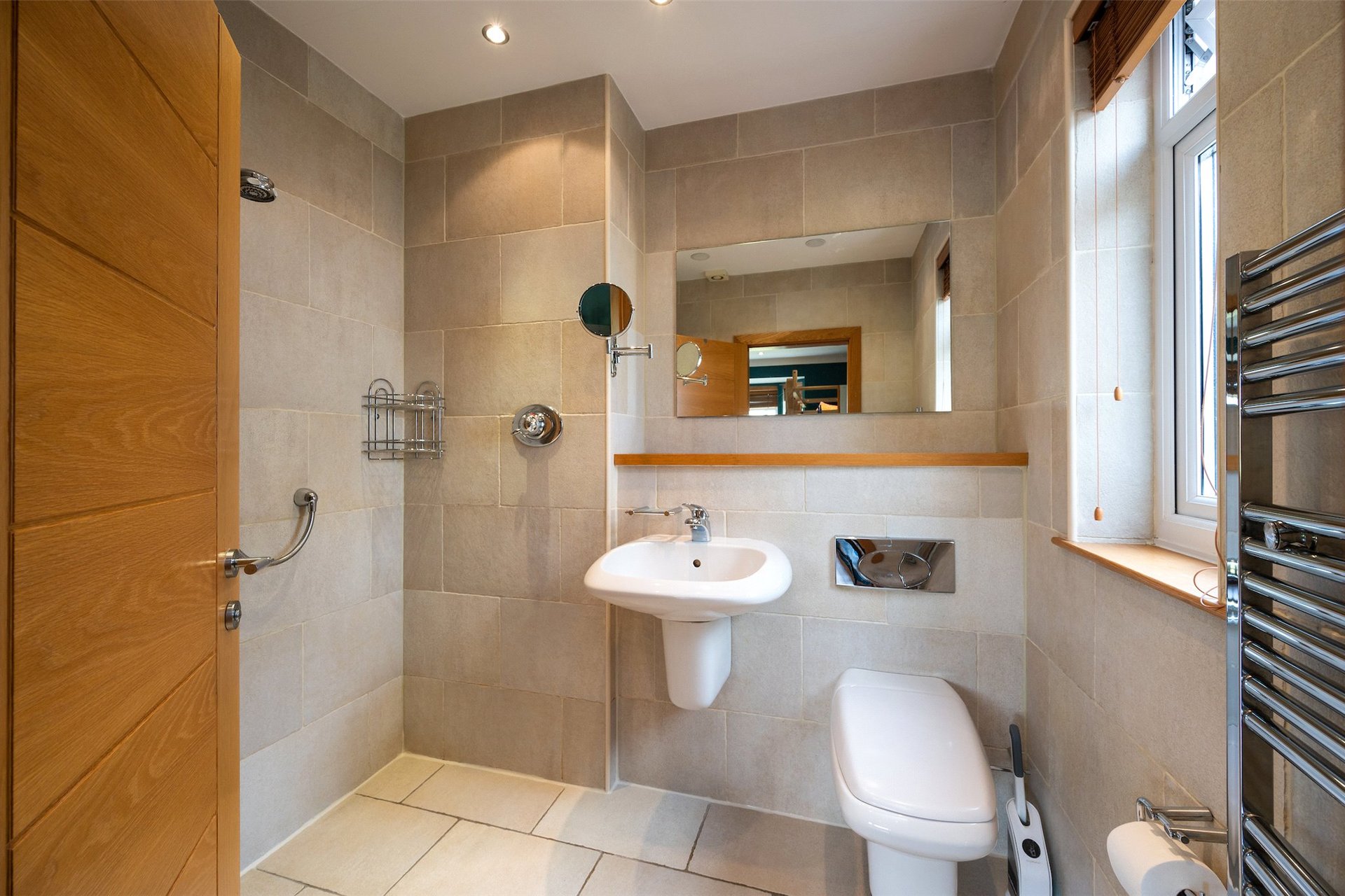 32 Oakbank Crescent, Perth, Perth and Kinross, PH1 1DF - Picture #14