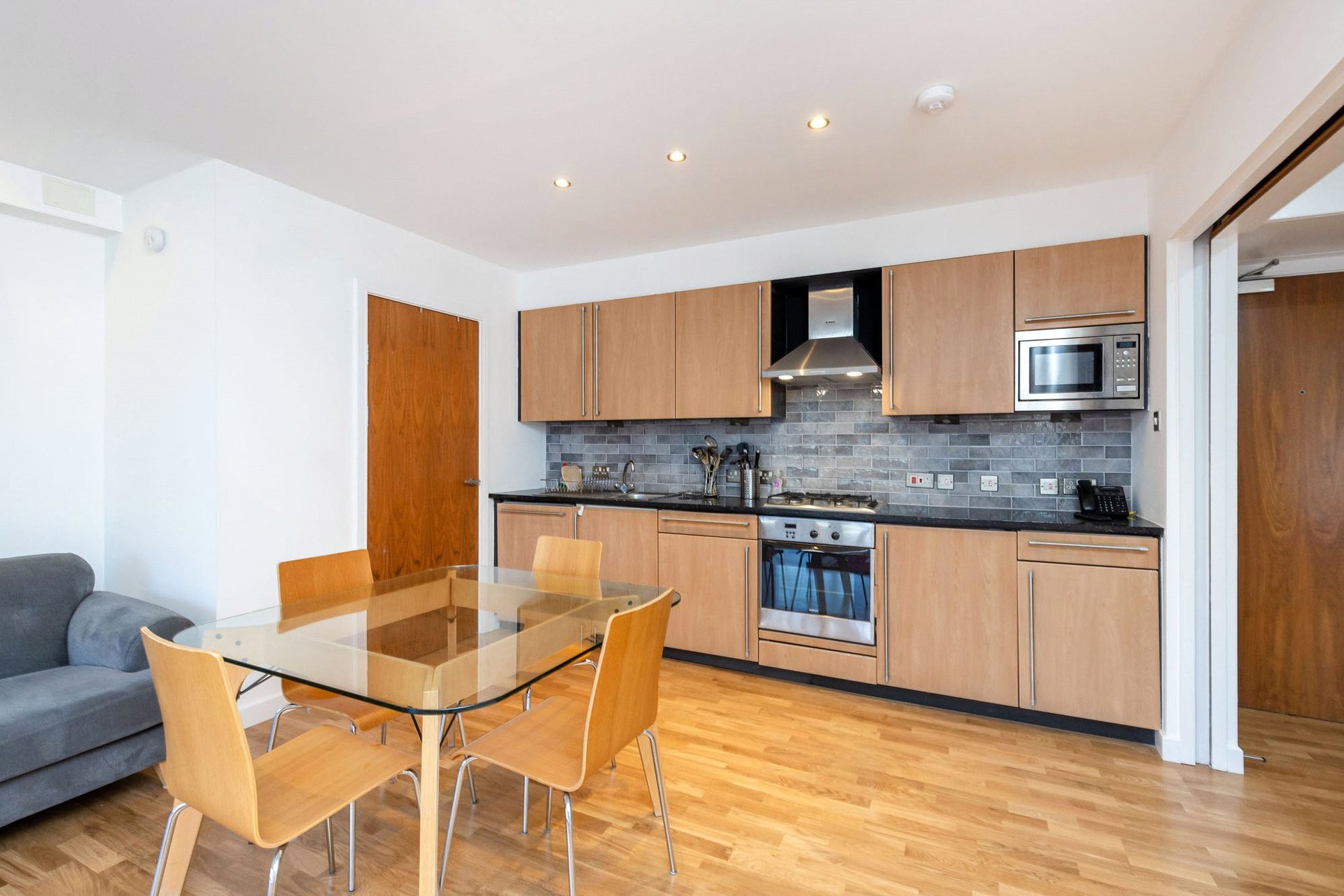 Flat 10, 39 Gardners Crescent, Tollcross, Edinburgh, EH3 8DG - Picture #7