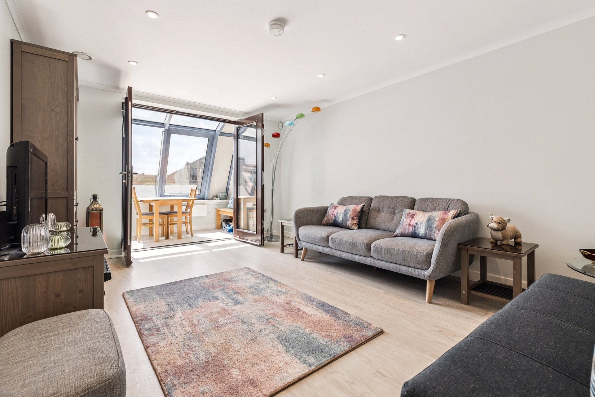 Flat 2, 83 Lancefield Quay, Glasgow City, G3 8HA - Picture #2