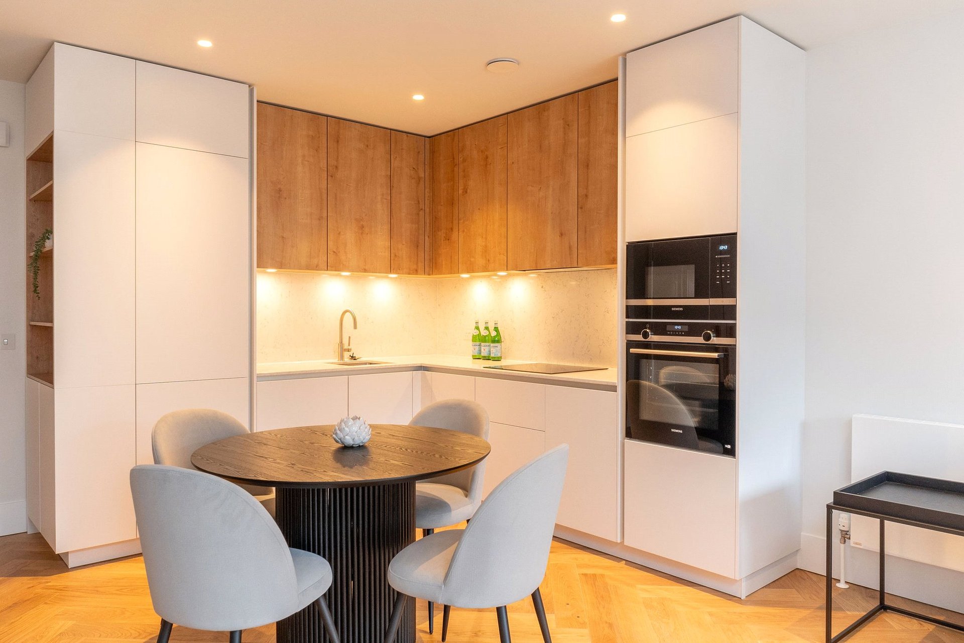 Flat 60 (Pavilion A), 1 St James Place, Edinburgh, Midlothian, EH1 3BP - Picture #4