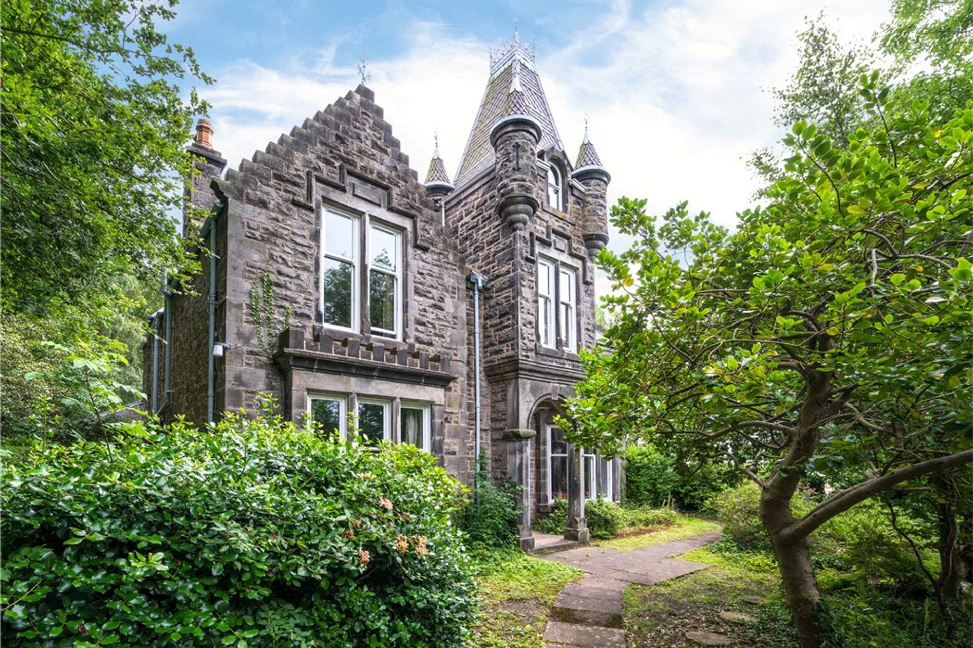 Barum House, Park Place, Dunfermline, Fife, KY12 7QL - Picture #1