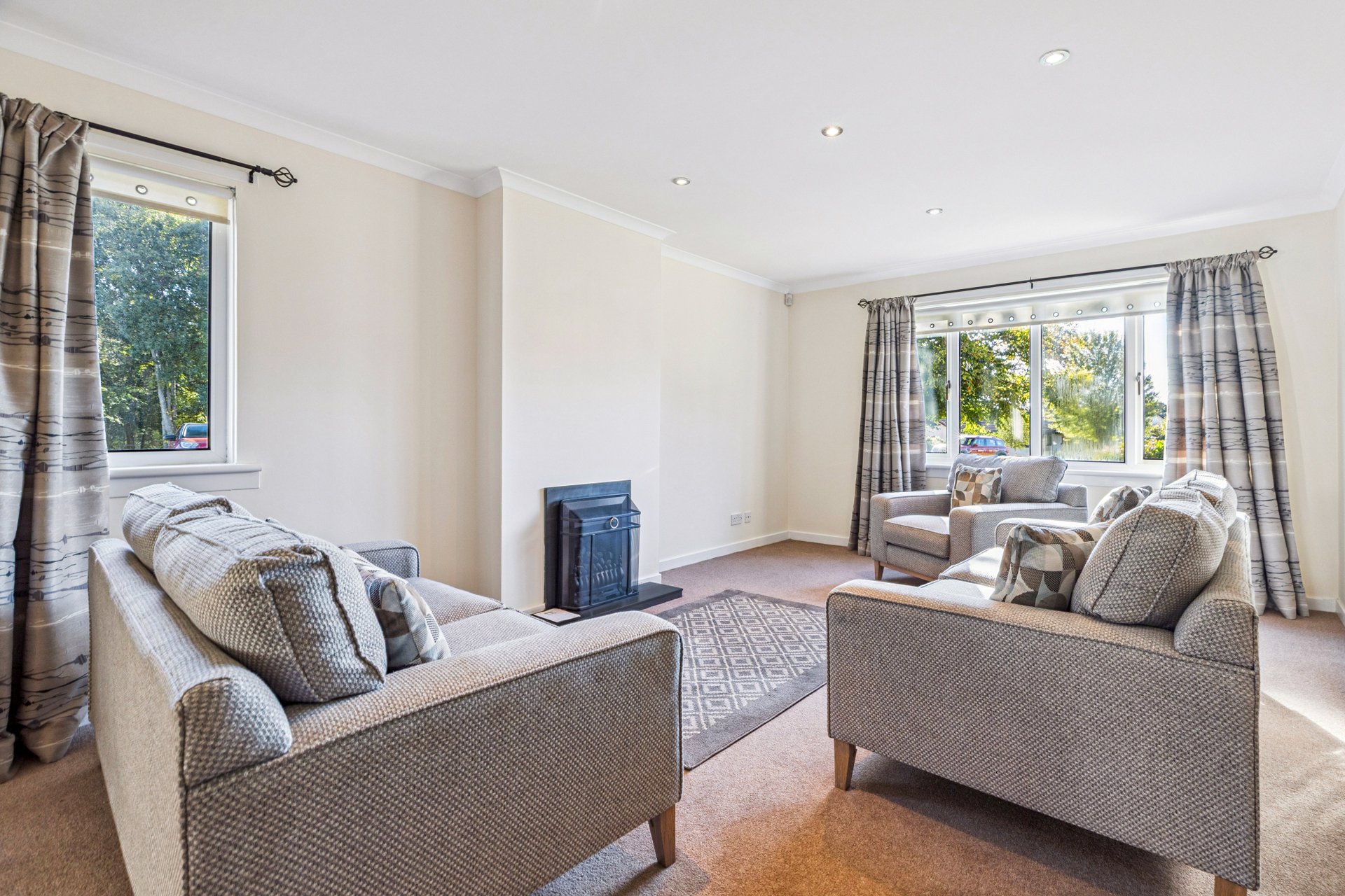 89 Finlay Rise, Milngavie, G62 6QL - Picture #3