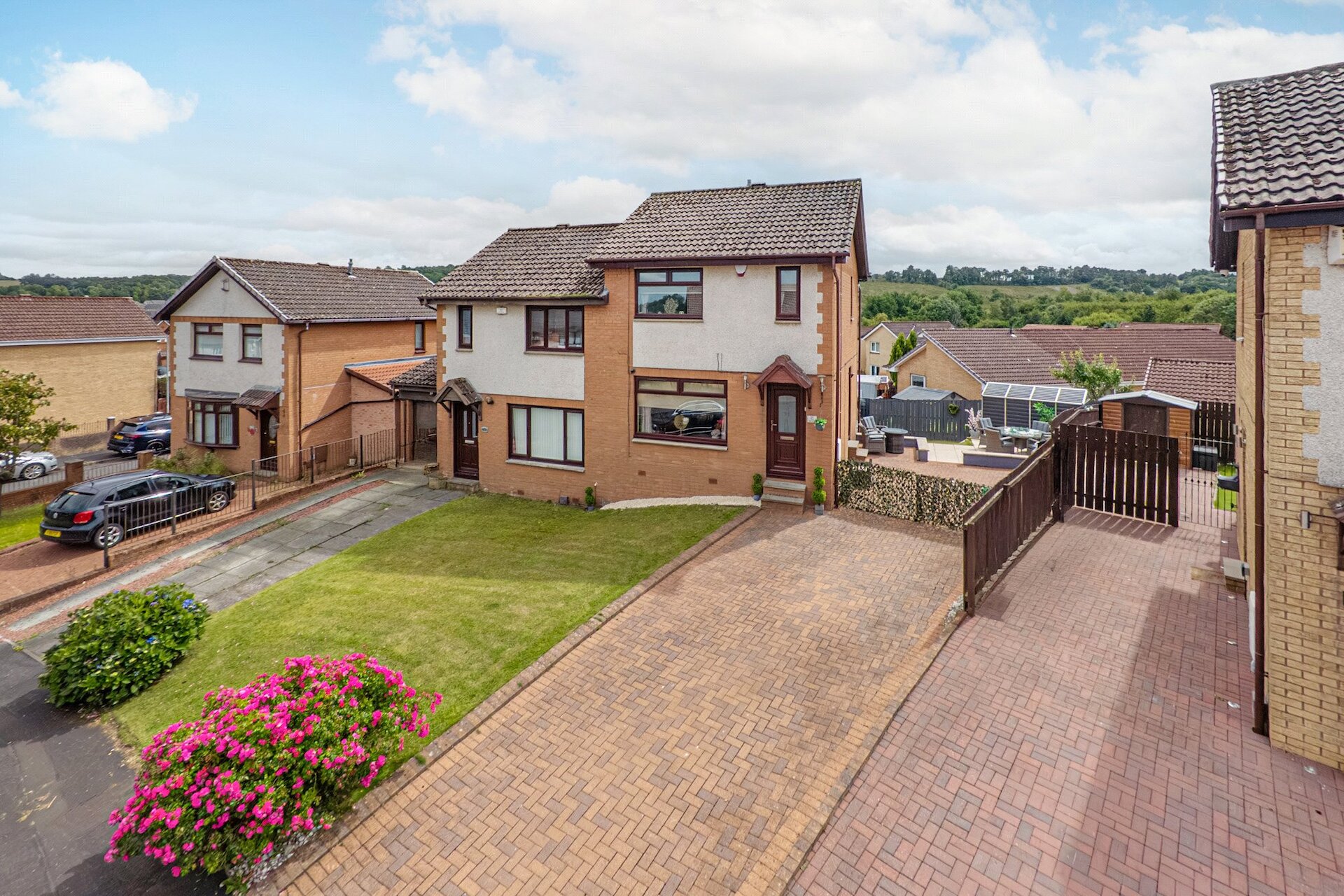 24 Barberry Avenue, Glasgow, G53 7YP - Picture #1