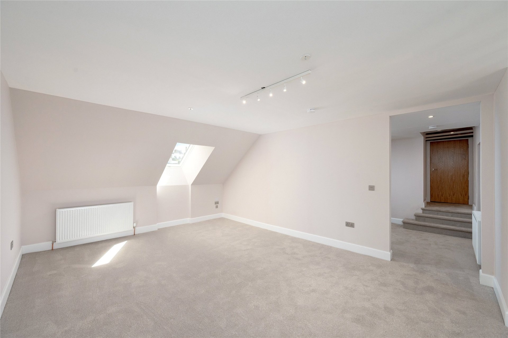 Tweeddale Court, 14 High Street, Old Town, Edinburgh, EH1 1TE - Picture #8
