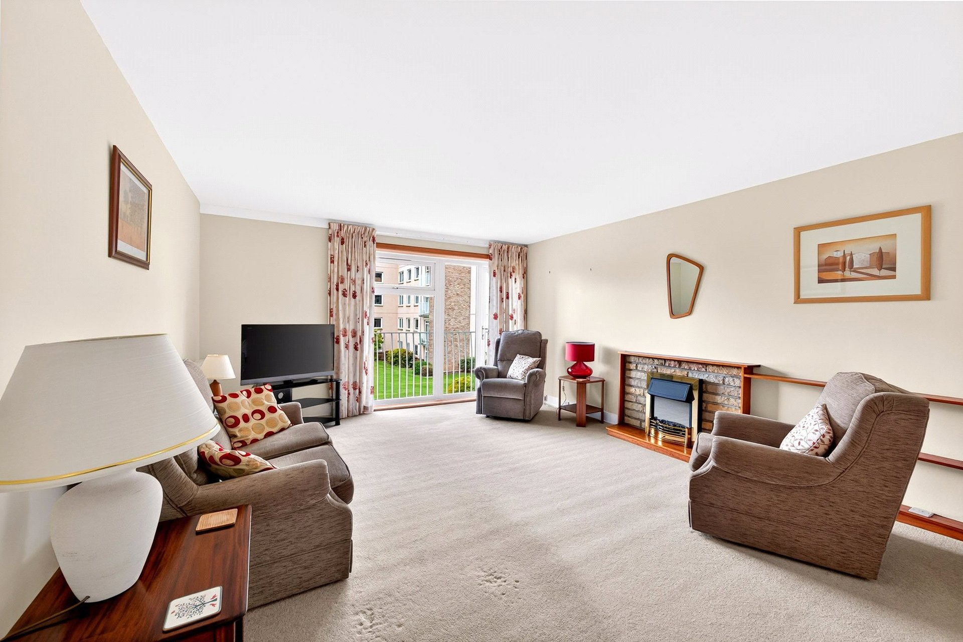 4/12 Succoth Court, Edinburgh, Midlothian, EH12 6BZ - Picture #2