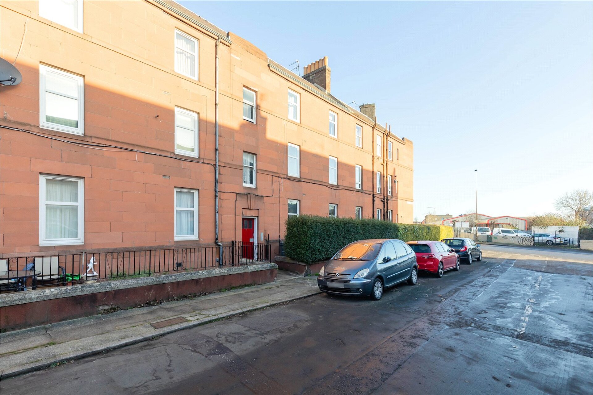 2/3 Bonnington Avenue, Edinburgh, EH6 5QH - Picture #1