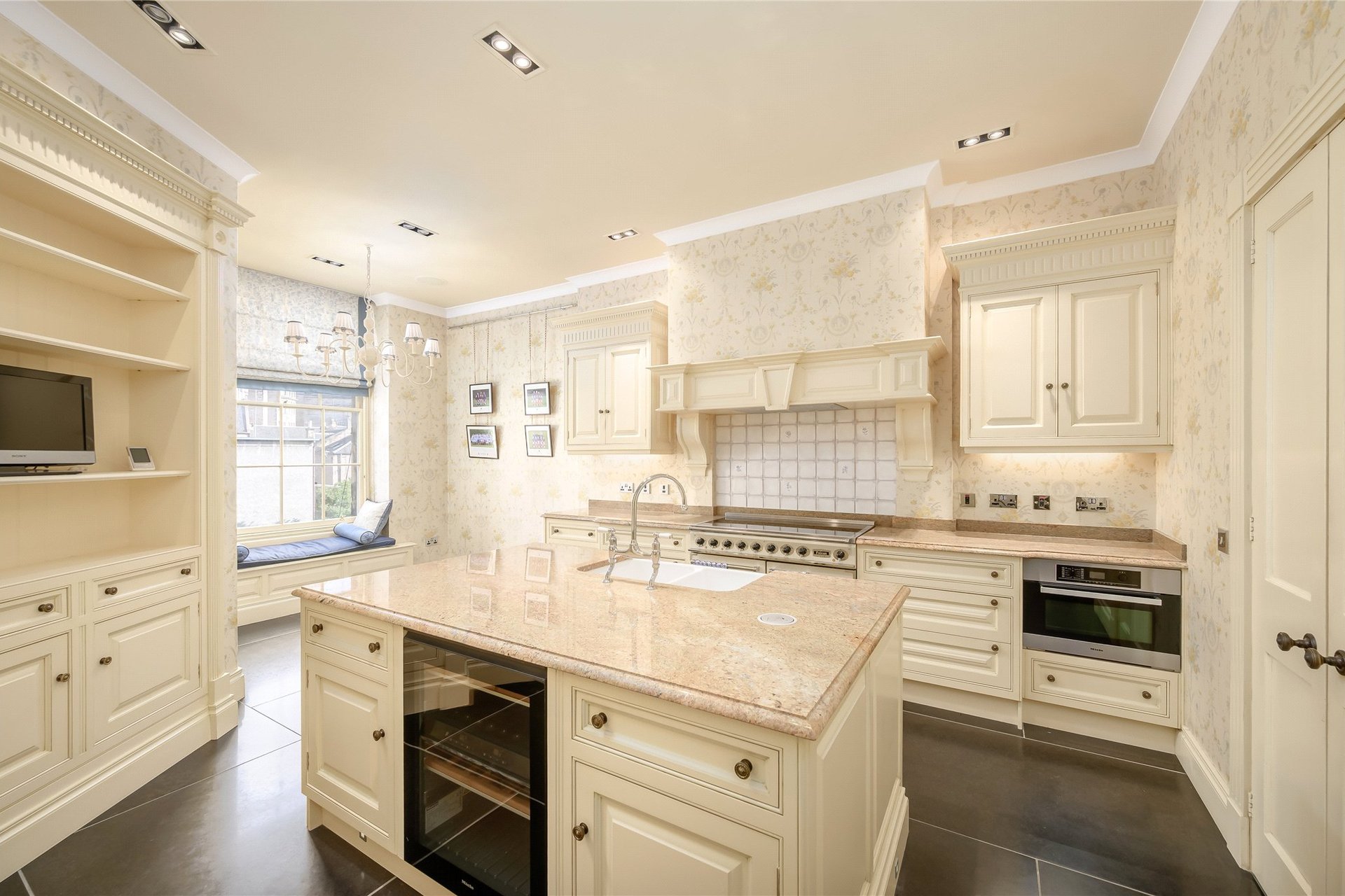 2F, 8 Great Stuart Street, Edinburgh, EH3 7TN - Picture #6