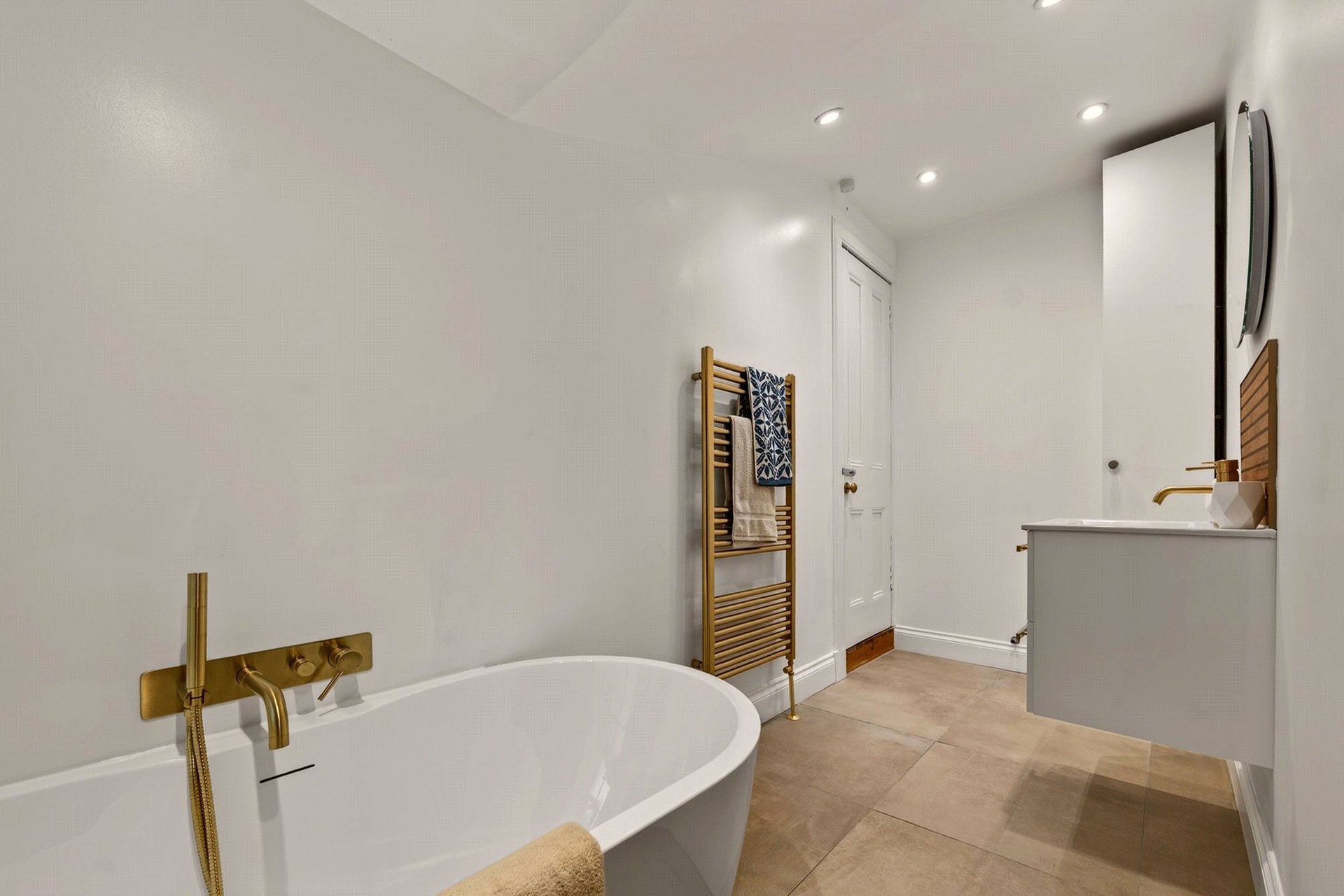 0/2, 4 Doune Quadrant, North Kelvinside, Glasgow, G20 6DL - Picture #37