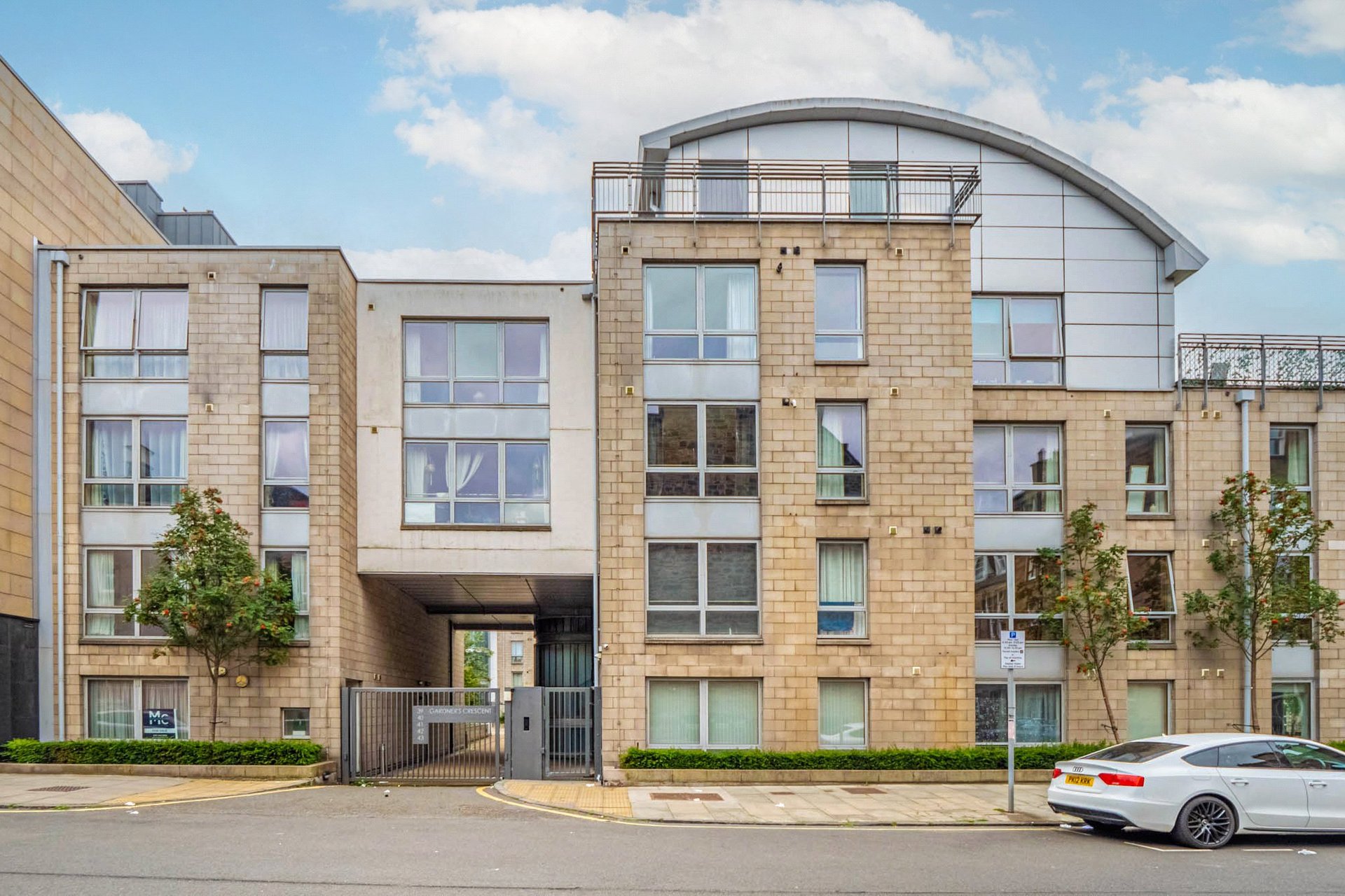 39/4 Gardner's Crescent, Edinburgh, EH3 8DG - Picture #25