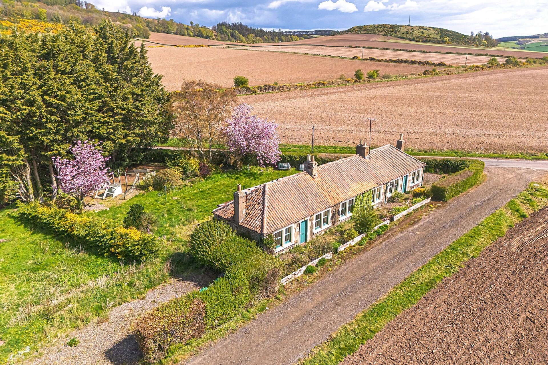 1 & 2 Ballindean Farm Cottages, Cupar, Fife, KY15 4QQ - Picture #1