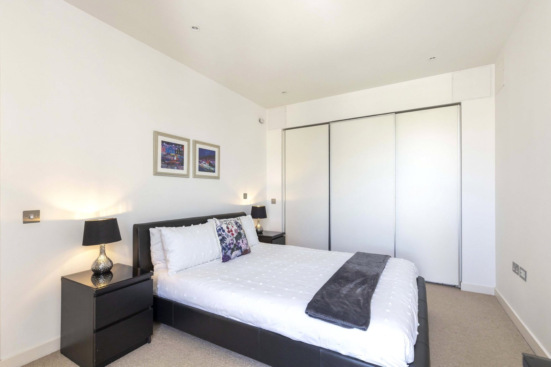 Flat 16, 18 Simpson Loan, Edinburgh, Midlothian, EH3 9GB - Picture #17
