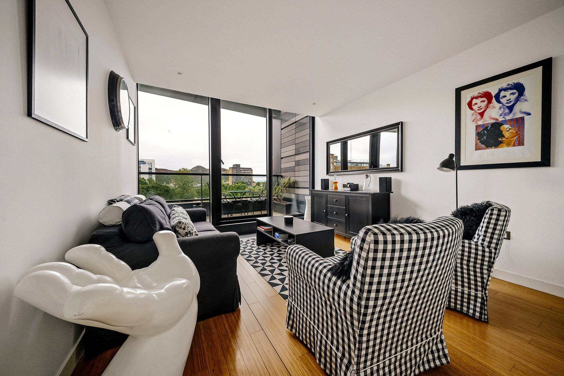 Flat 34, 28 Simpson Loan, Edinburgh, Midlothian, EH3 9GG - Picture #4