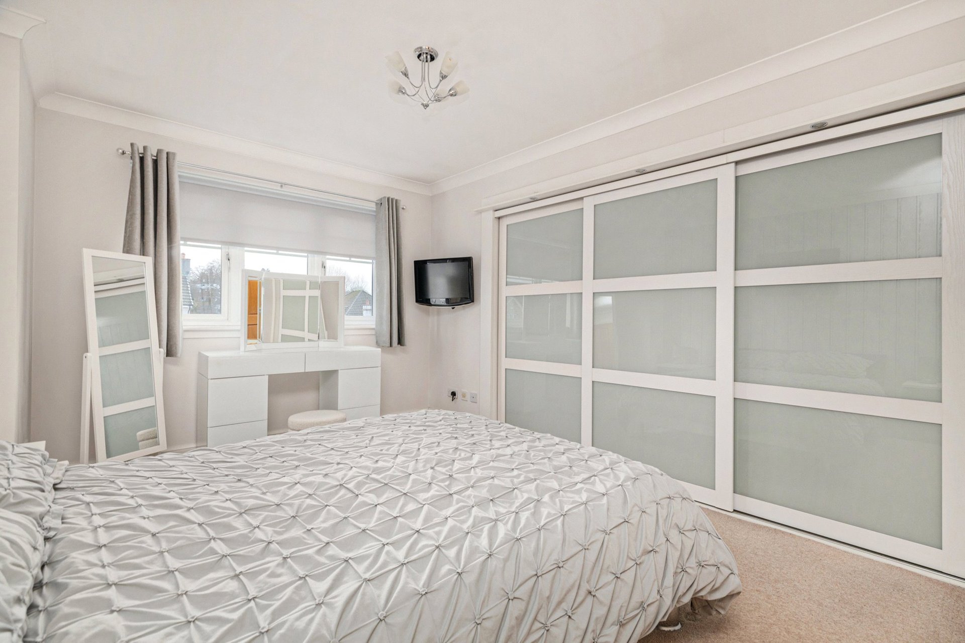 1 Robert Burns Drive, Bearsden, G61 3DD - Picture #17