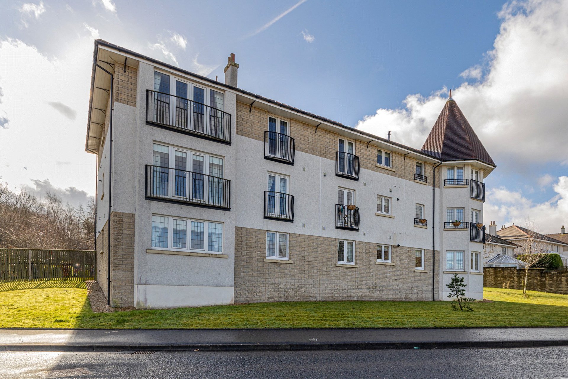 Flat G/2, 5 Abbotsford Gardens, Newton Mearns, Glasgow, East Renfrewshire, G77 6FJ - Picture #2