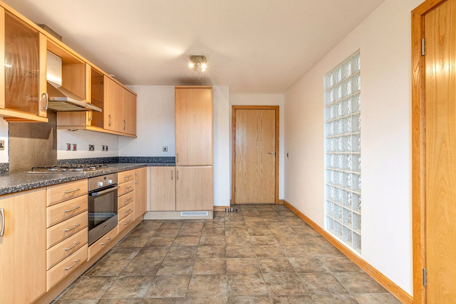 Flat 6/4 Merchant Exchange, 36 Ingram Street, Merchant City, G1 1EZ - Picture #9
