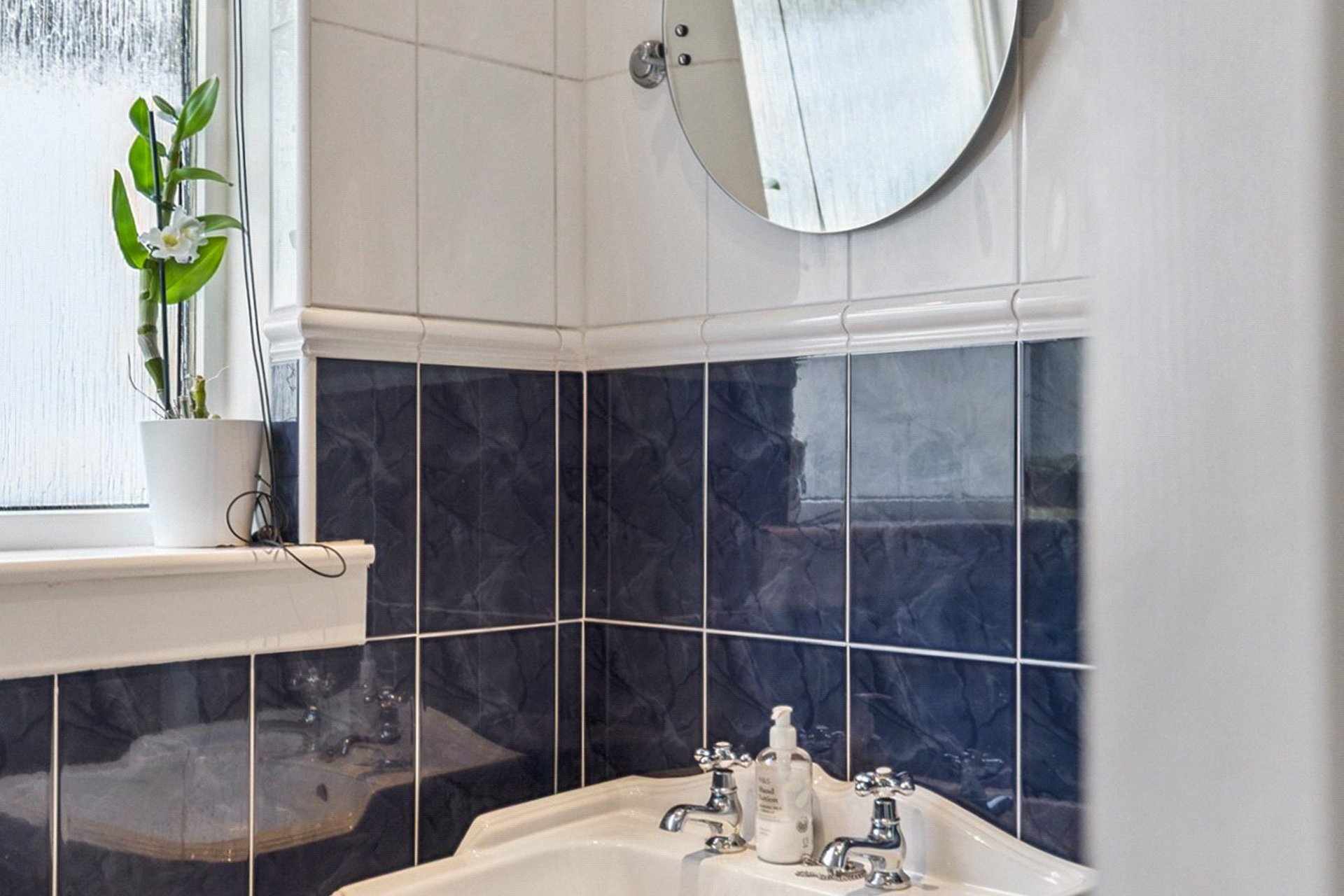 15 Cairnhill Road, Bearsden, G61 1AU - Picture #23