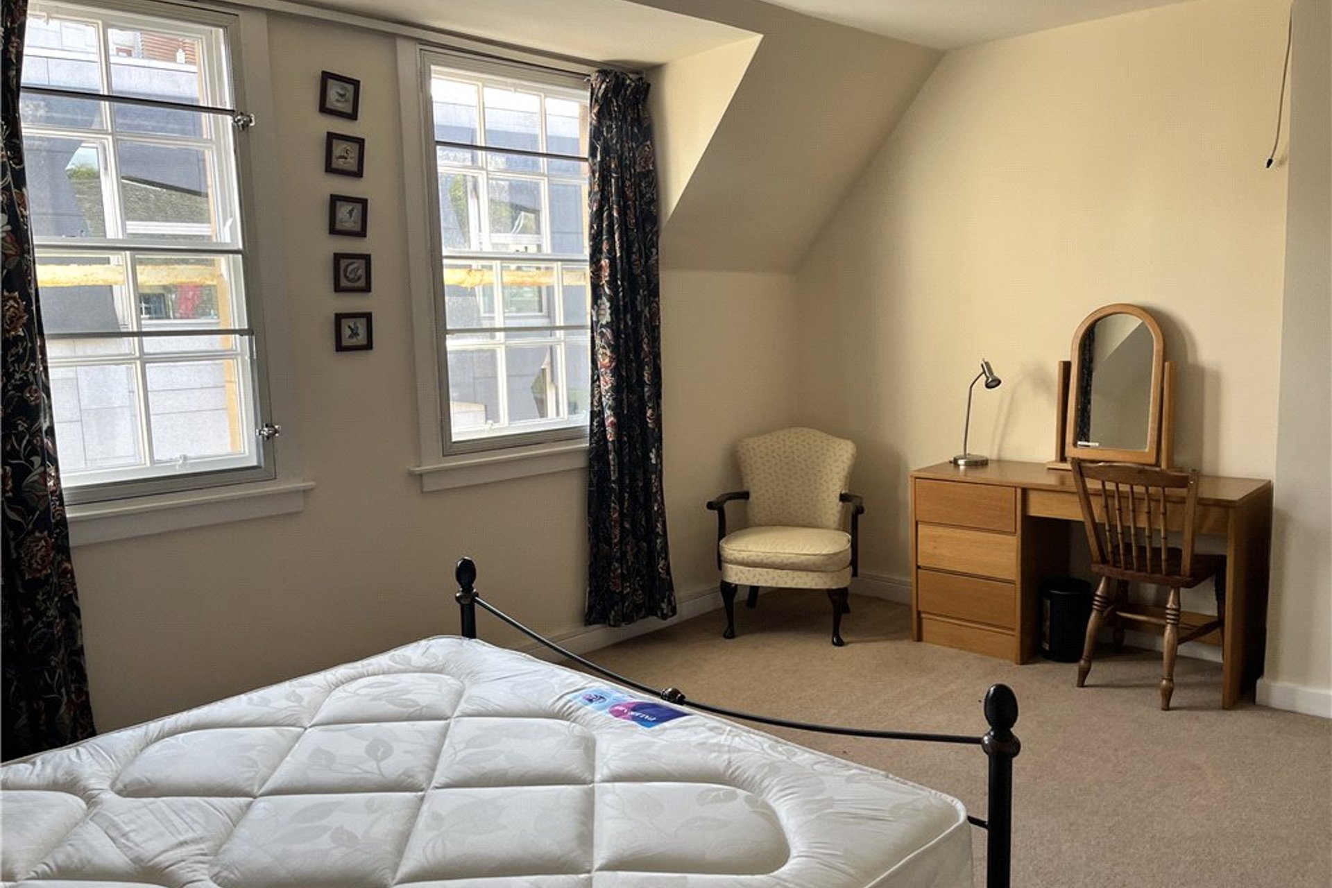 1/3 White Horse Close, 27 Canongate, Edinburgh, EH8 8BU - Picture #12