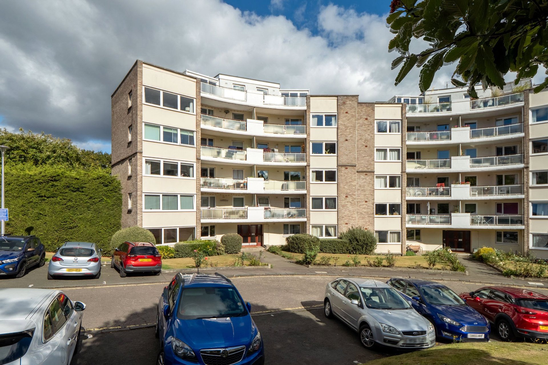 8/2 Orchard Brae Avenue, Edinburgh, Midlothian, EH4 2HP - Picture #2