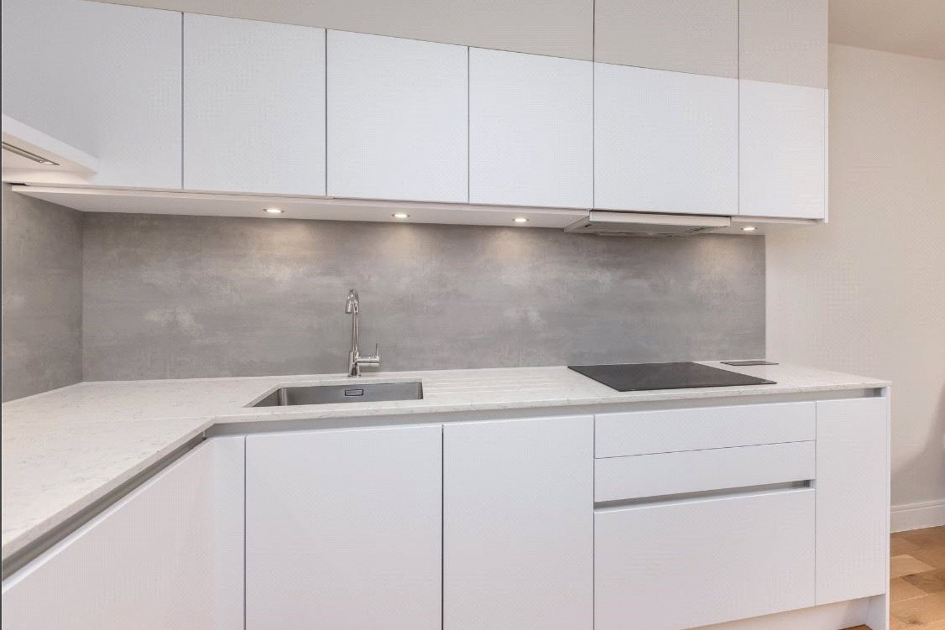 Flat 2, 3 South Gayfield Lane, Edinburgh, EH1 3NE - Picture #3