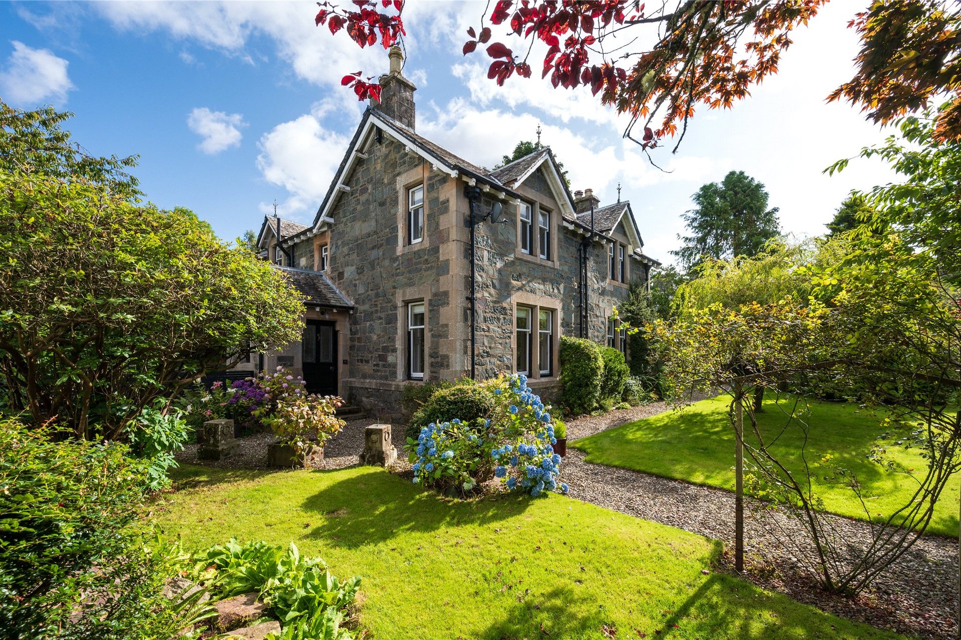 Neish House, St. Fillans, Crieff, Perthshire, PH6 2NF - Picture #1