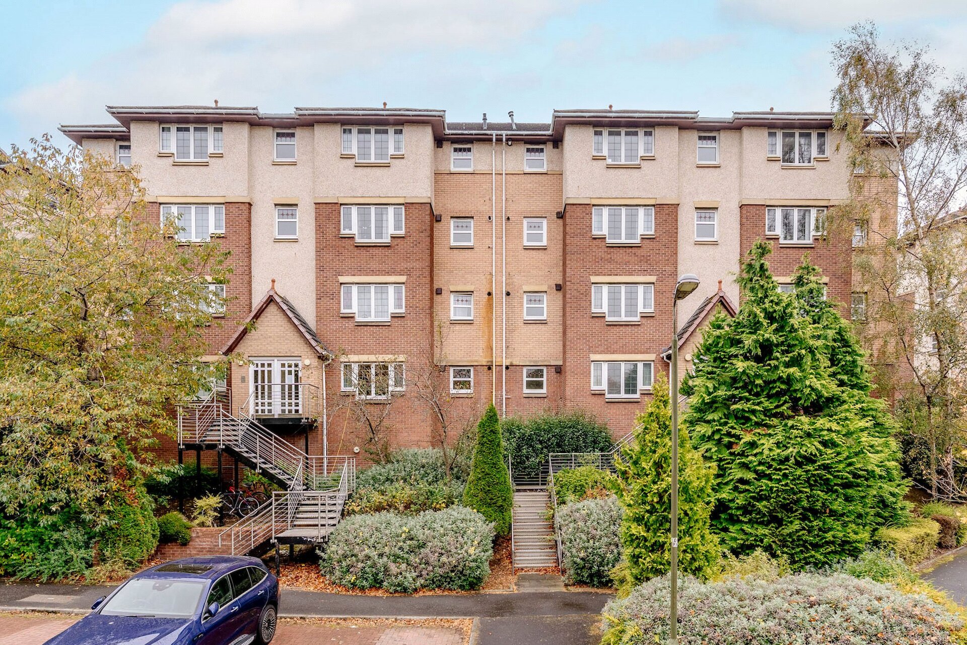 95 Burnvale, Livingston, West Lothian, EH54 6DQ - Picture #1