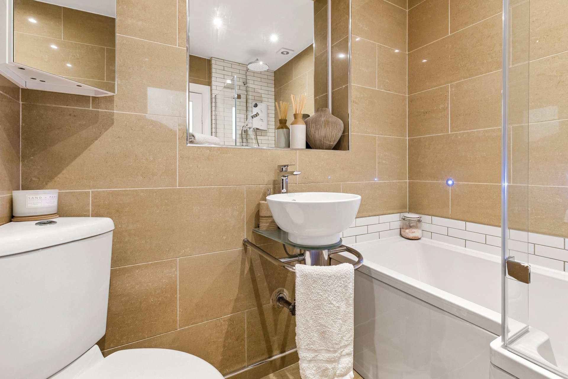 Motu-Whare, Cochno Road, Hardgate, West Dunbartonshire, G81 6PR - Picture #30