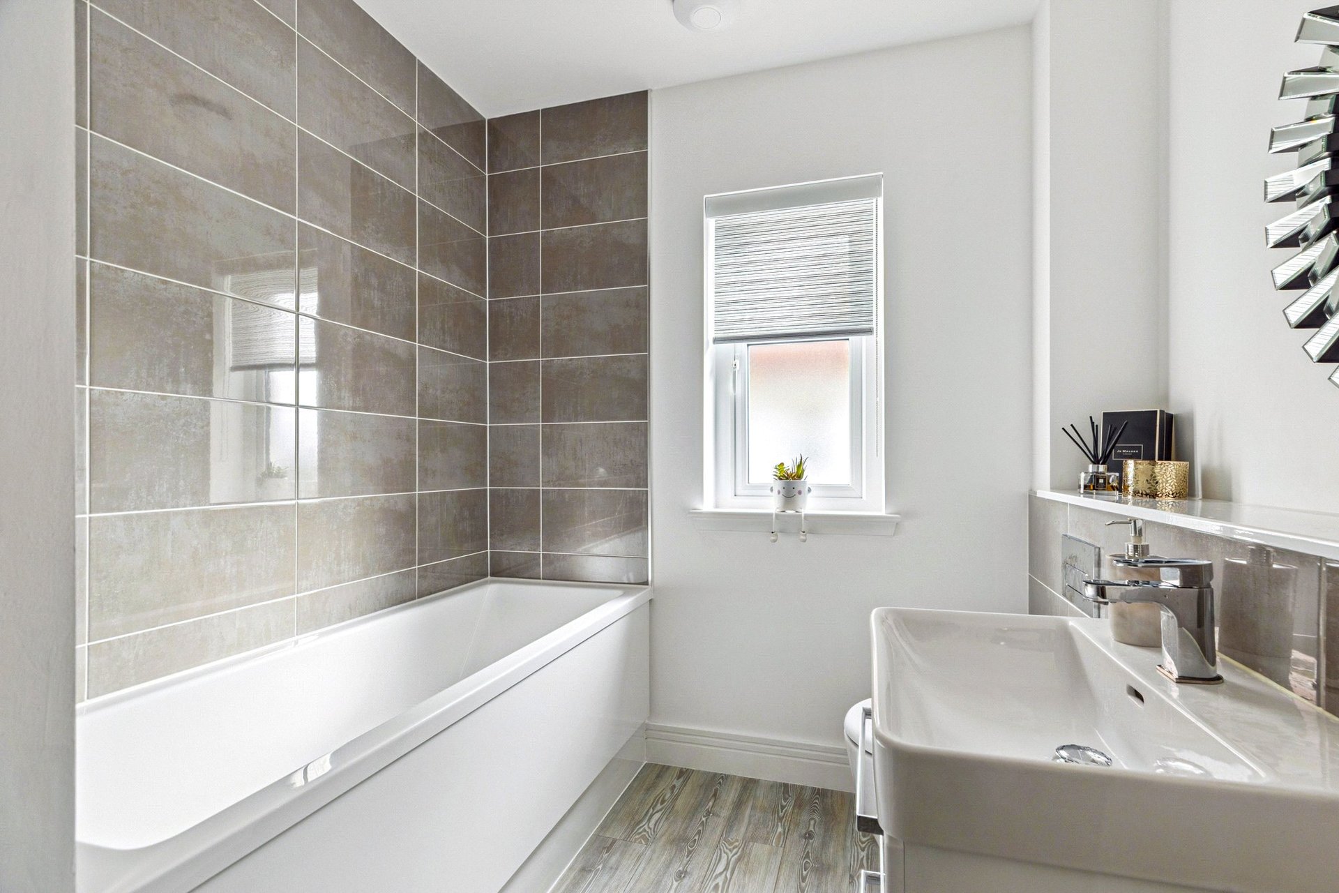 19 Maidenhill Grove, Newton Mearns, Glasgow, G77 5GT - Picture #30