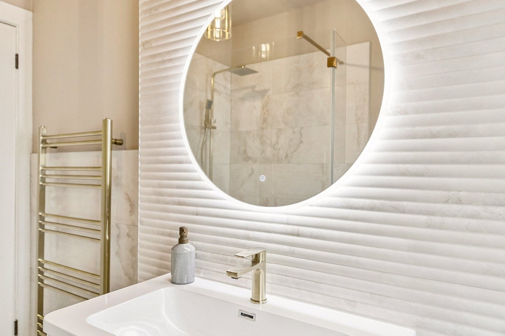 162 Ayr Road, Newton Mearns, Glasgow, G77 6EE - Picture #43