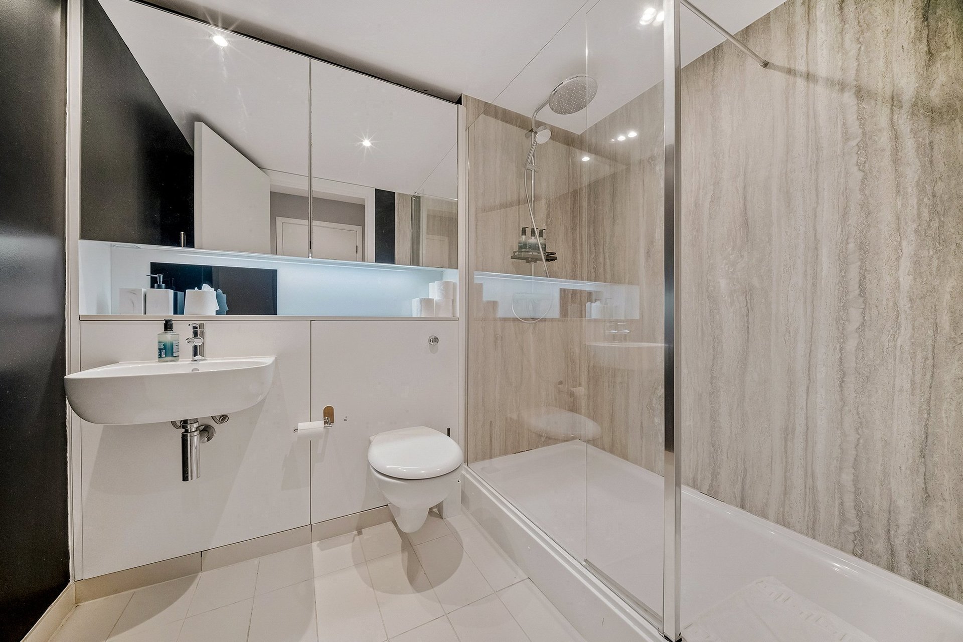 Flat 15, 24 Simpson Loan, Quartermile, Edinburgh, EH3 9GE - Picture #13
